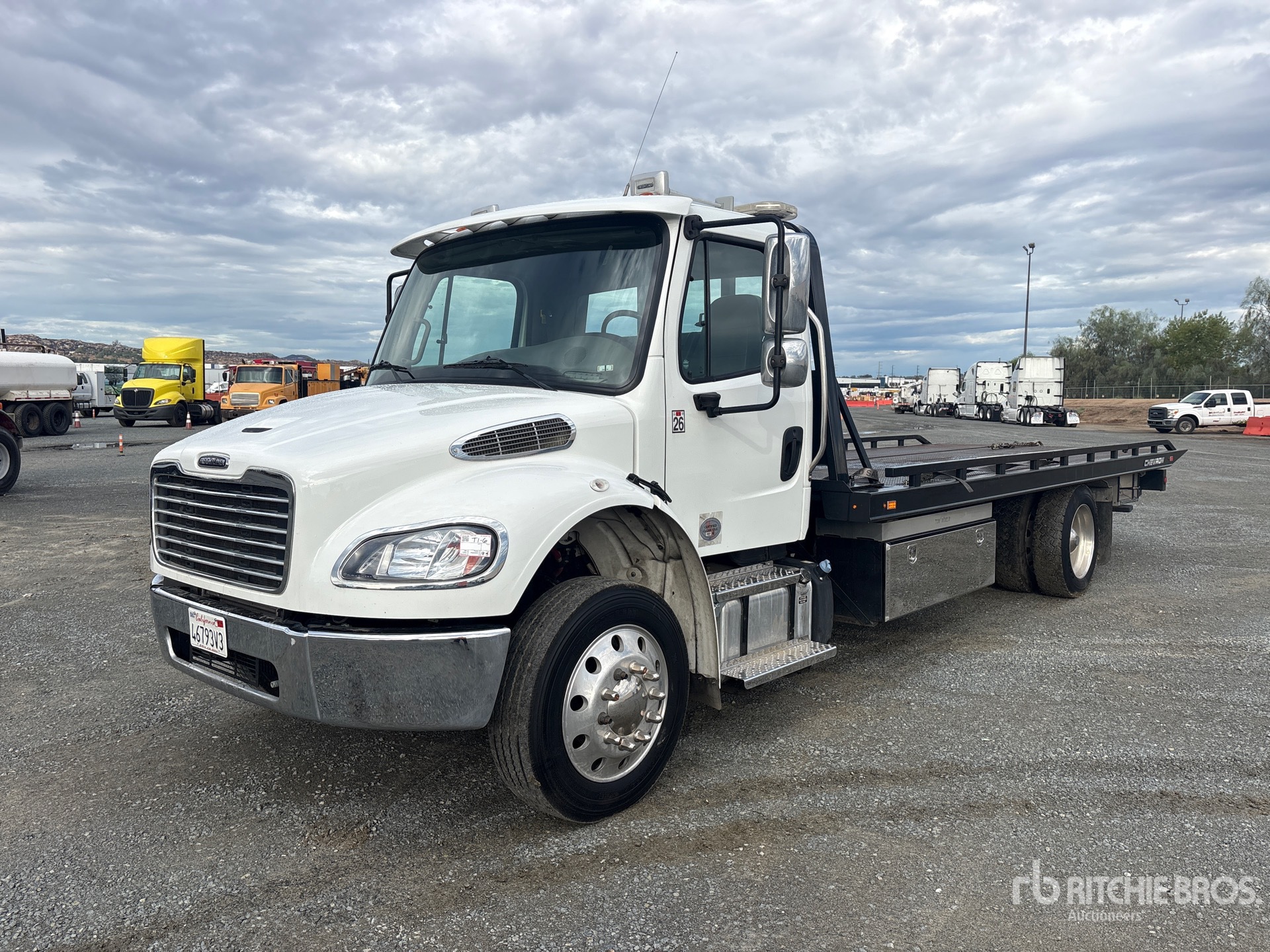 Photo of 2023 Freightliner M2