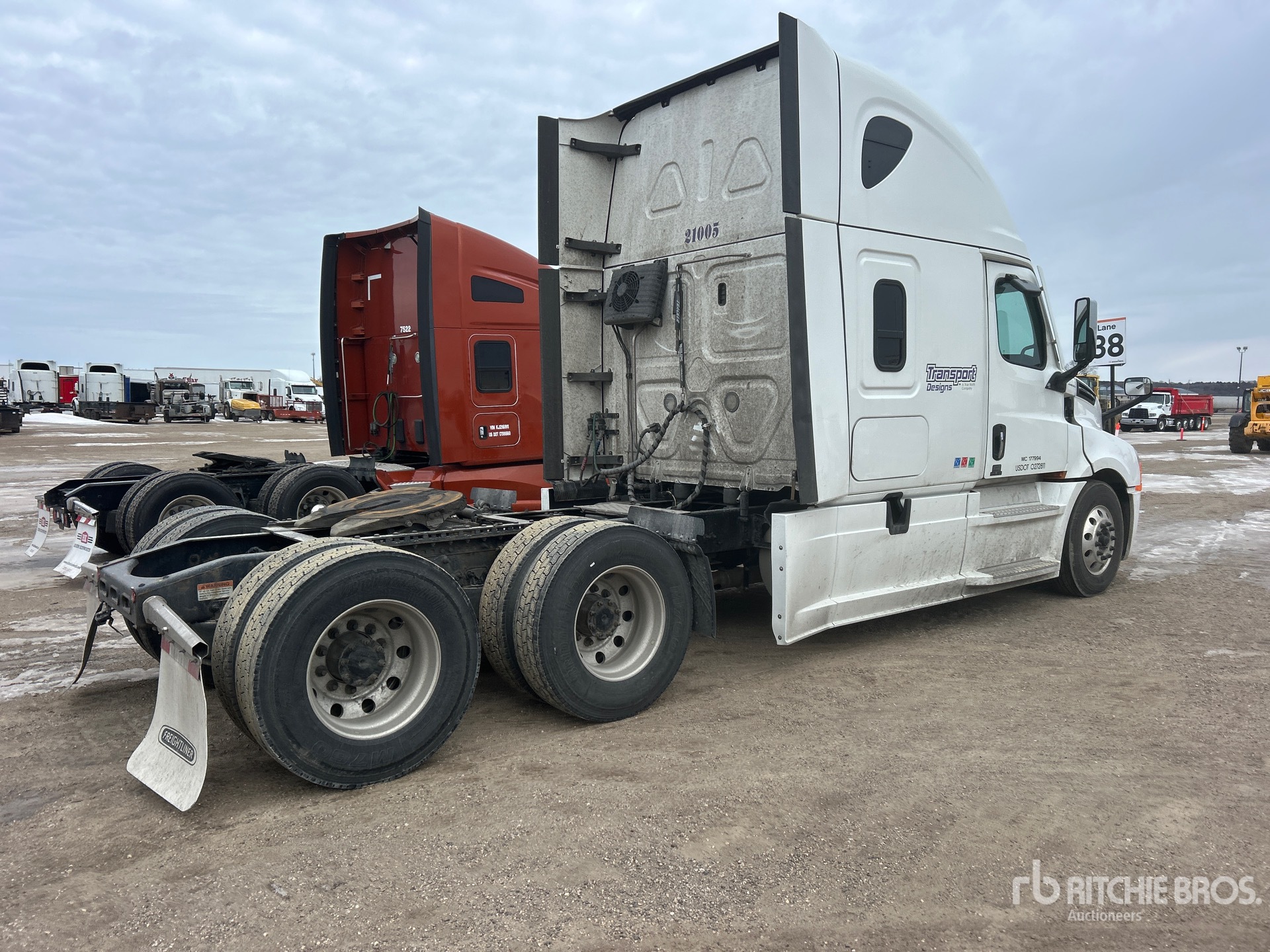 General Appearance with Picture, Right Rear Corner
