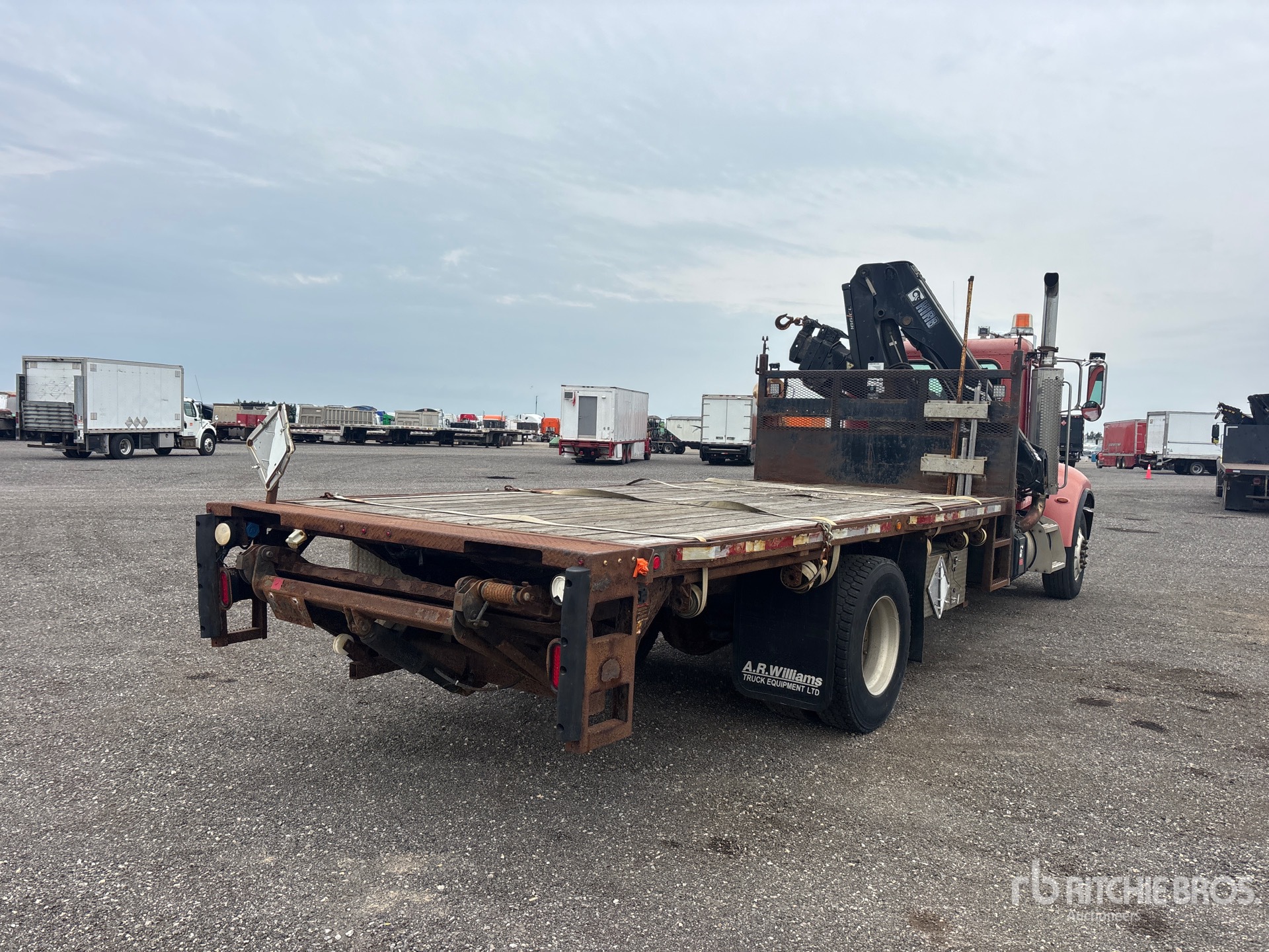 2007 Peterbilt 340