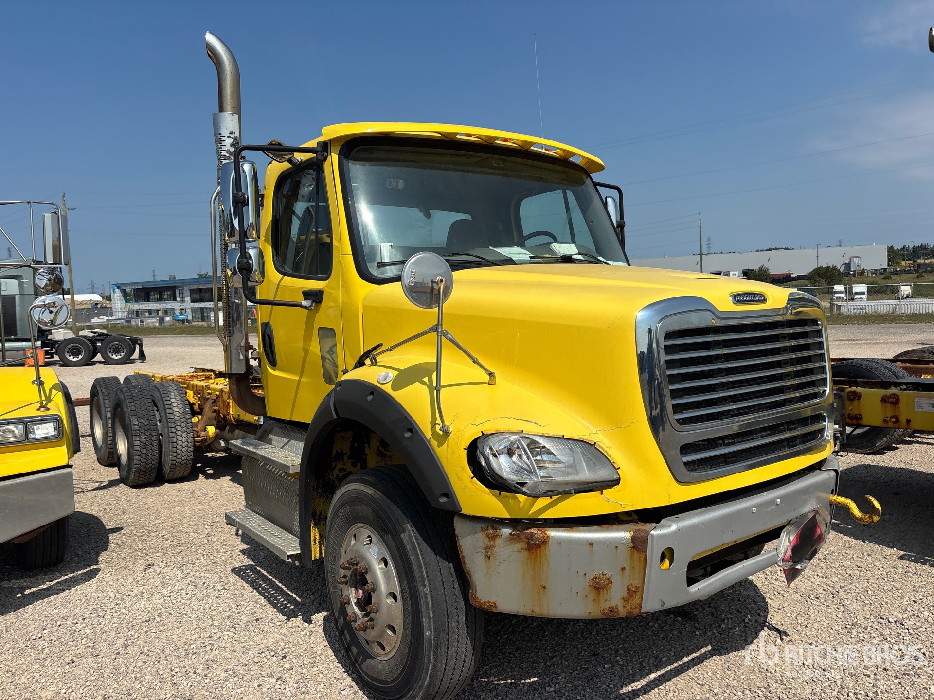 2015 Freightliner M2 112
