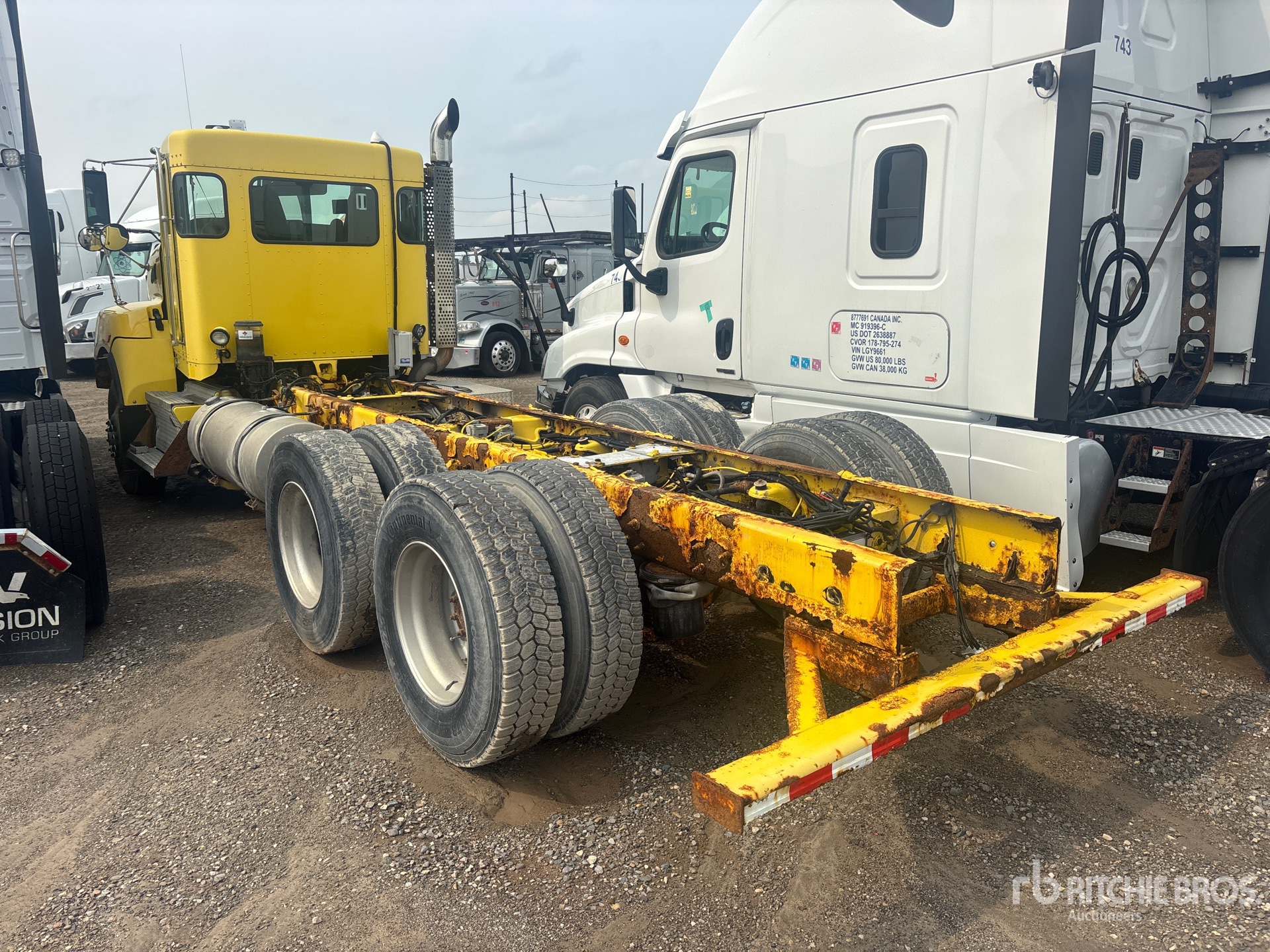2010 Kenworth T470