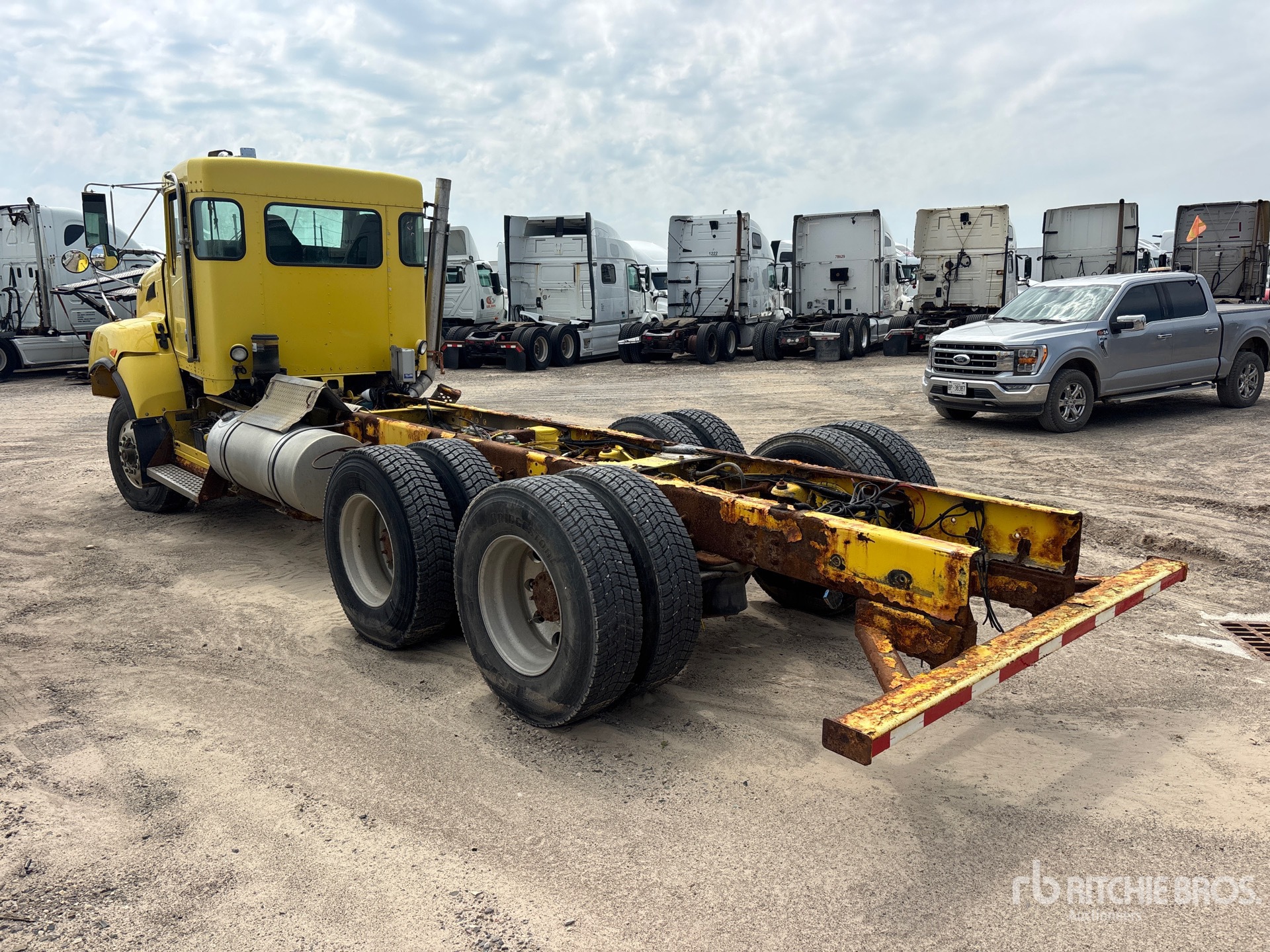 2010 Kenworth T470