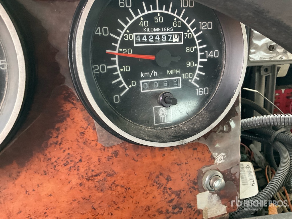 General Appearance with Hour Meter / Odometer