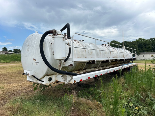 130 bbl T/A Tanker Trailer