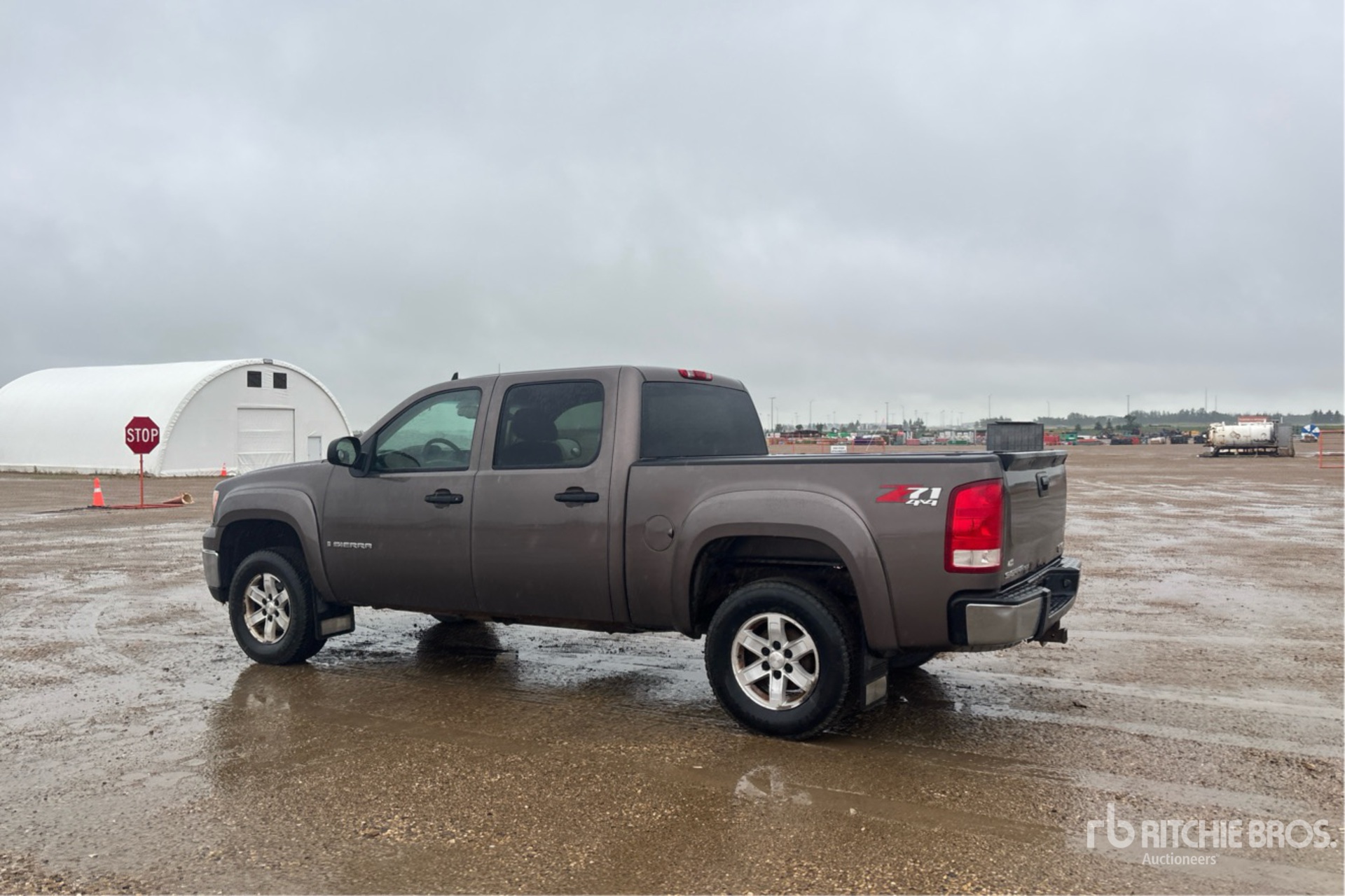 General Appearance with Picture, Left Rear Corner