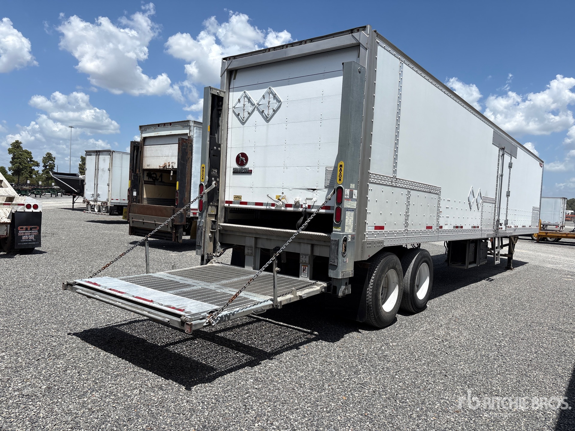 2018 Great Dane CLF300402199