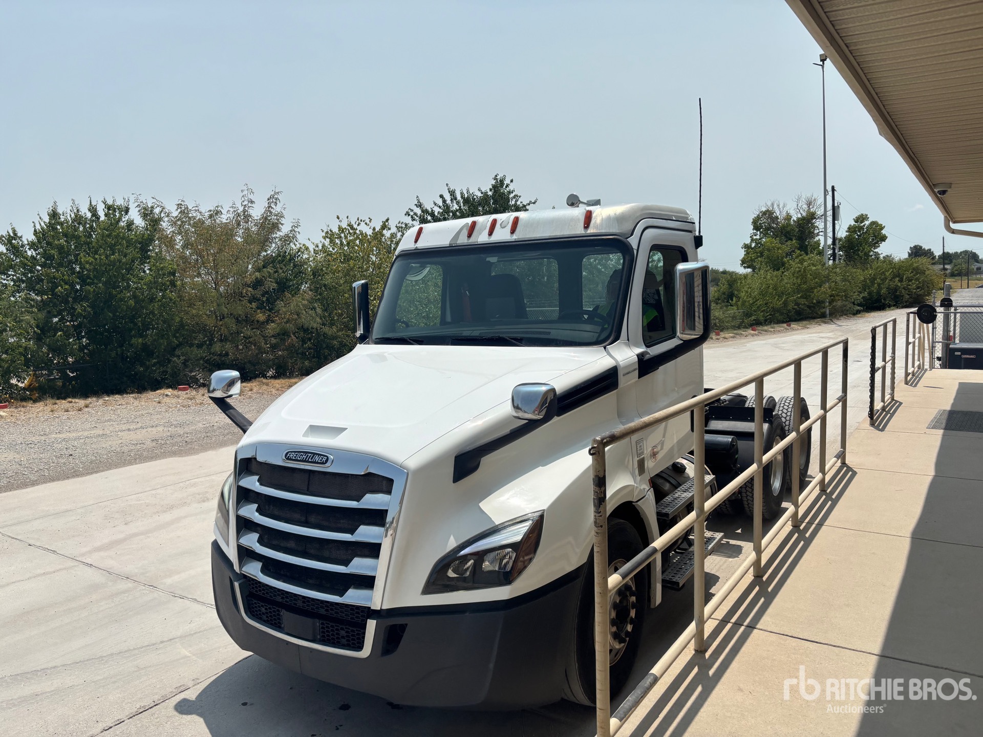 2019 Freightliner CASCADIA 126