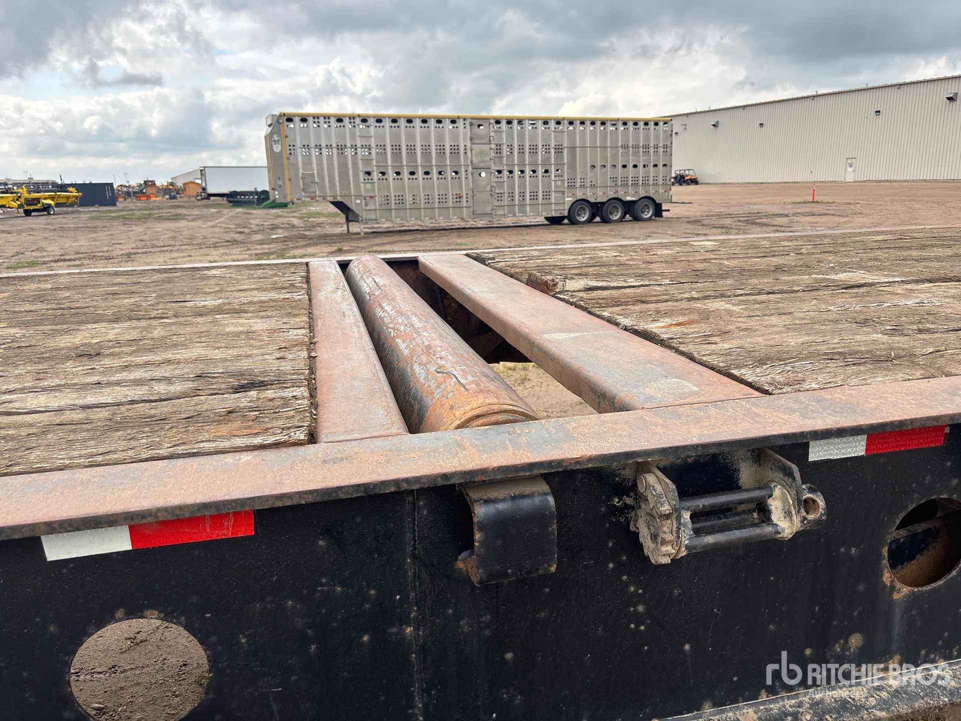 1998 Felling Trailers, Inc. Tridem Hiboy