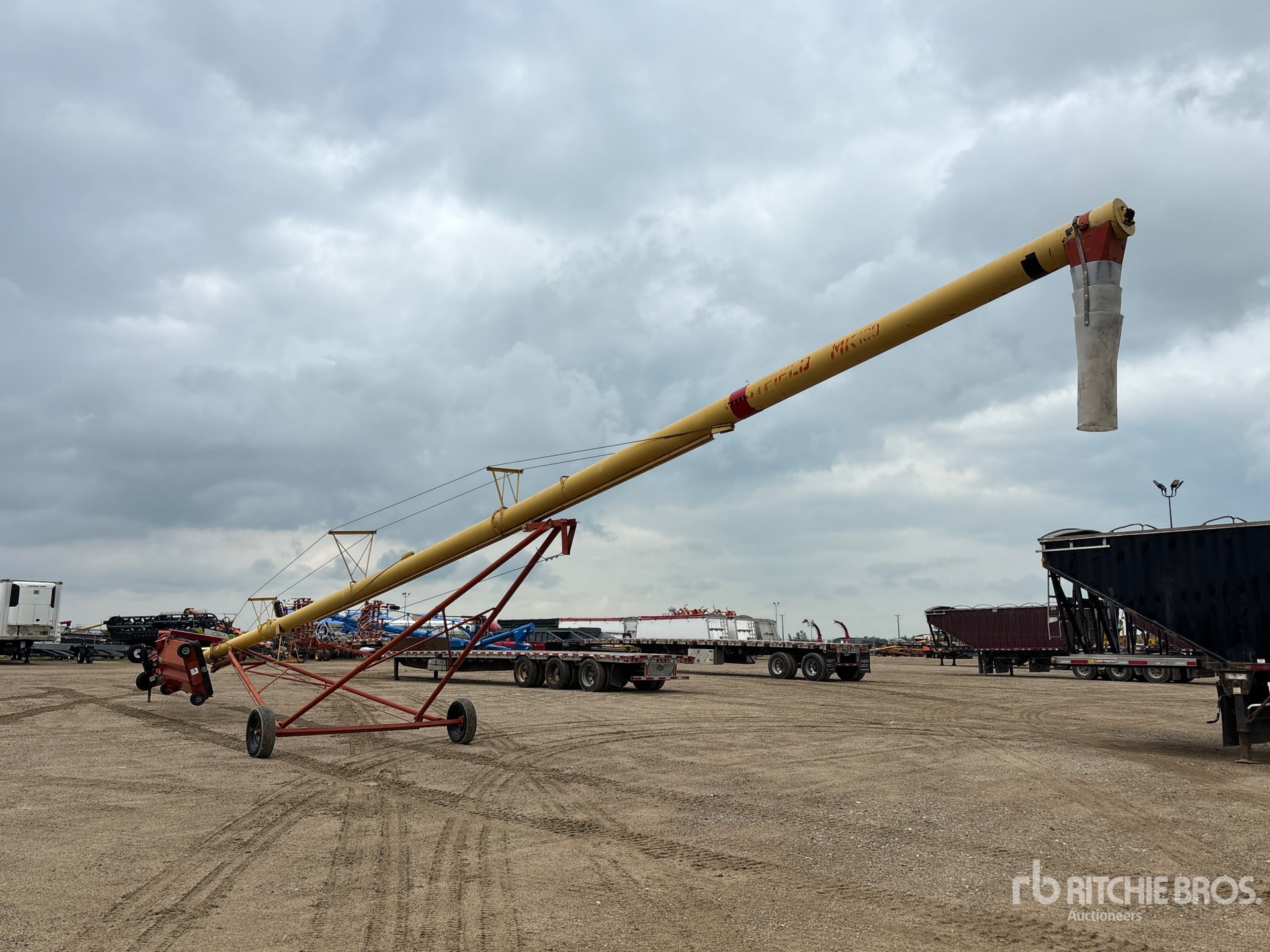 General Appearance with Foto, angolo posteriore sinistro