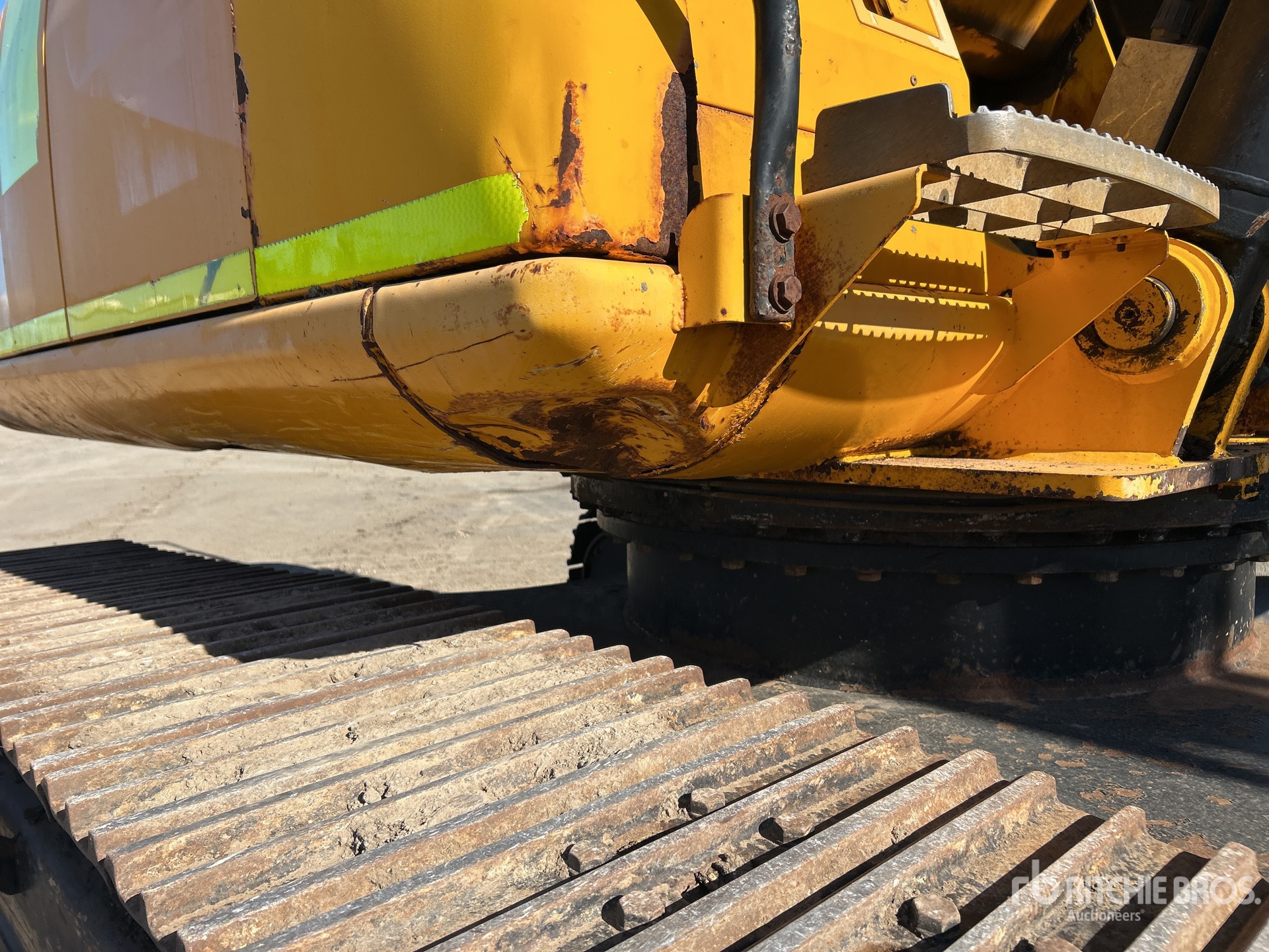 2013 JCB JS220LC