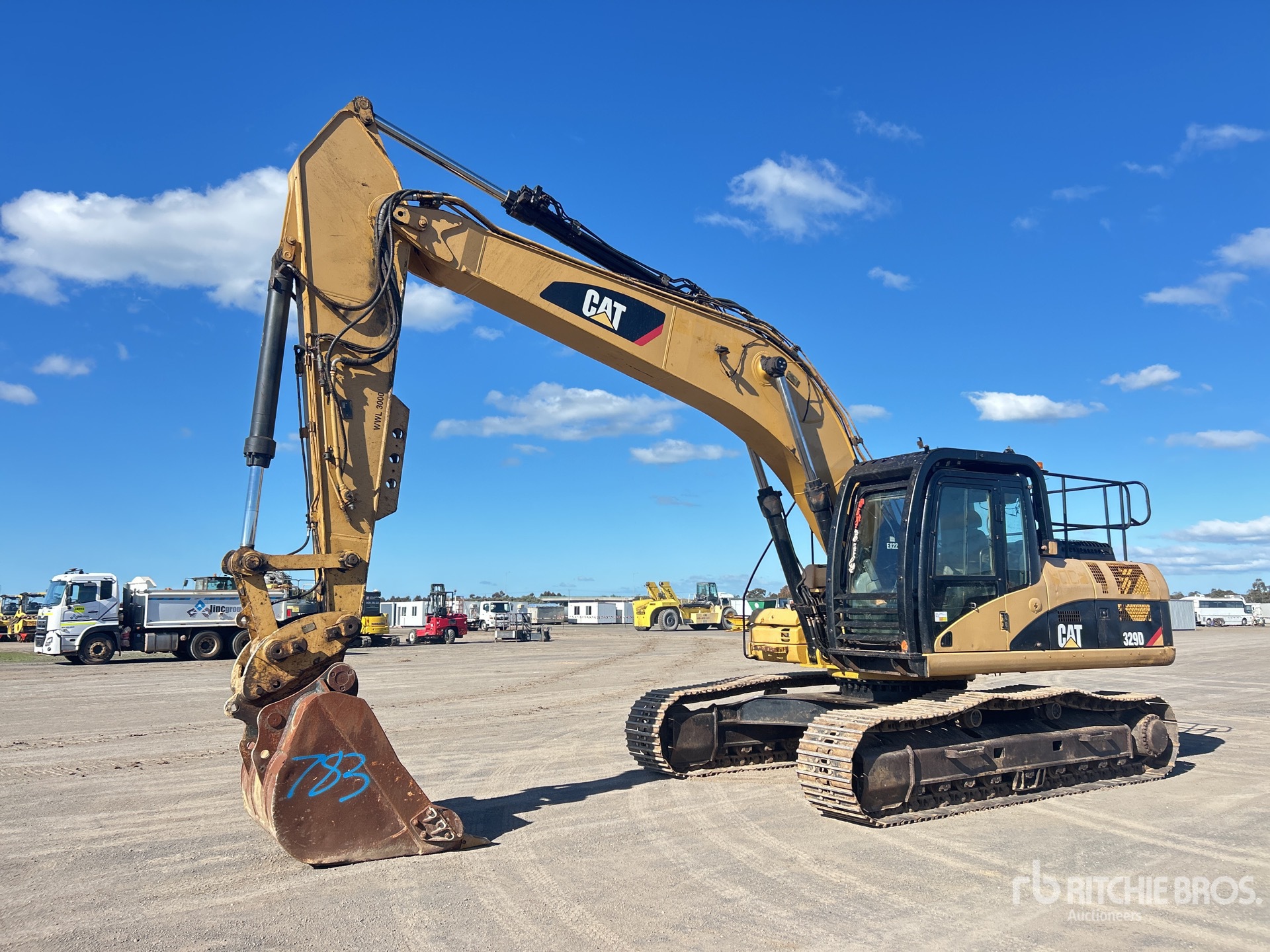2009 Caterpillar 329D