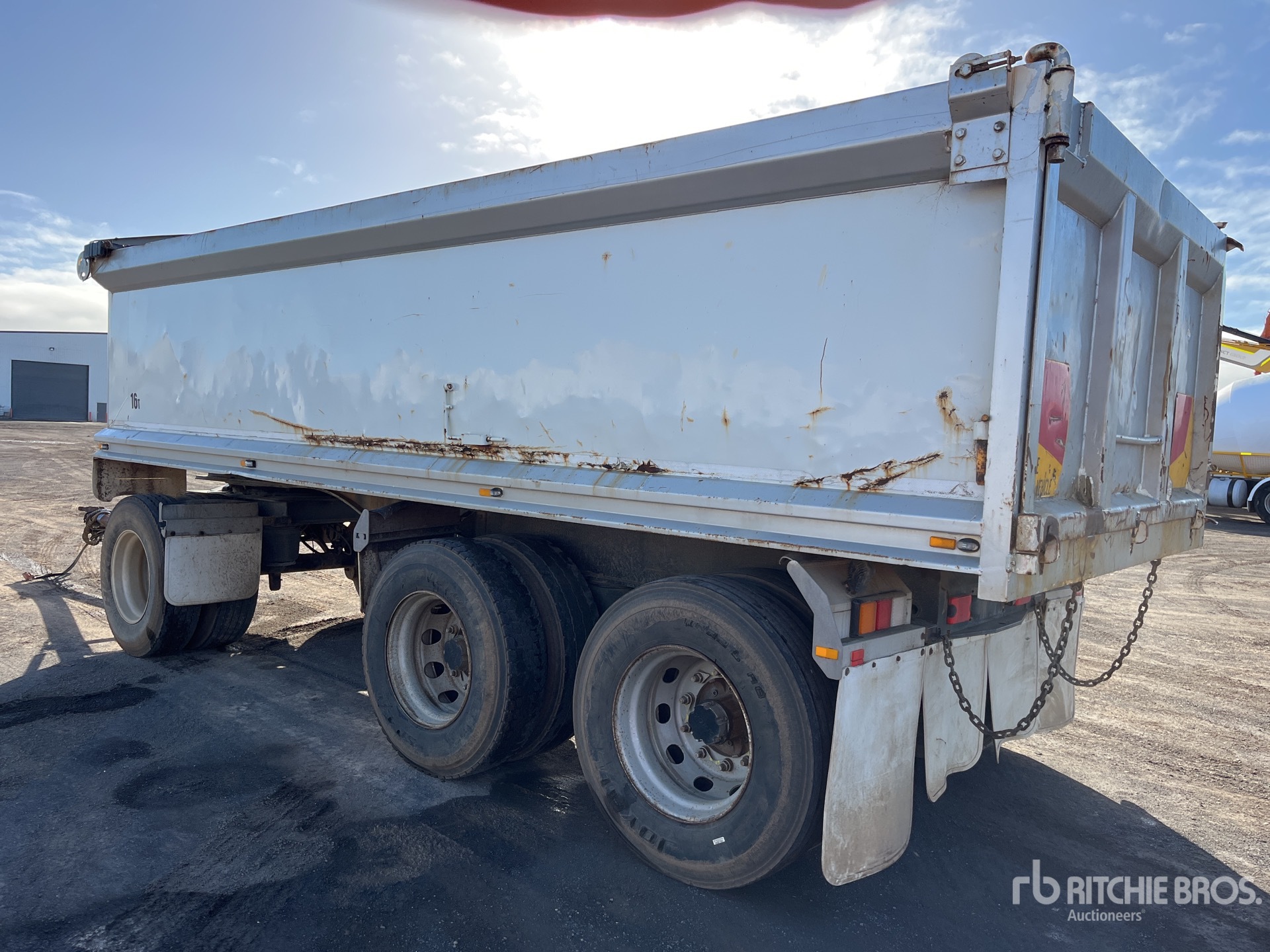 General Appearance with Picture, Right Rear Corner