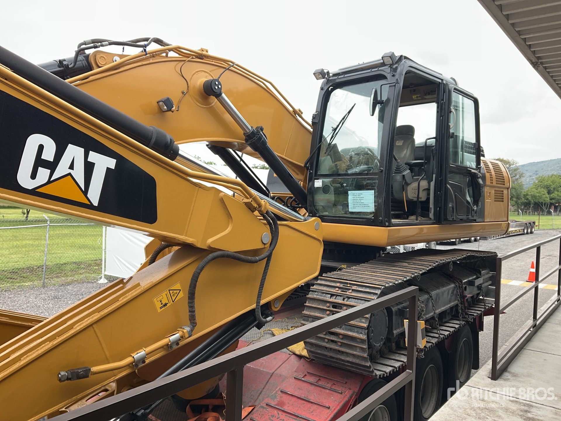 2018 Caterpillar 323D3
