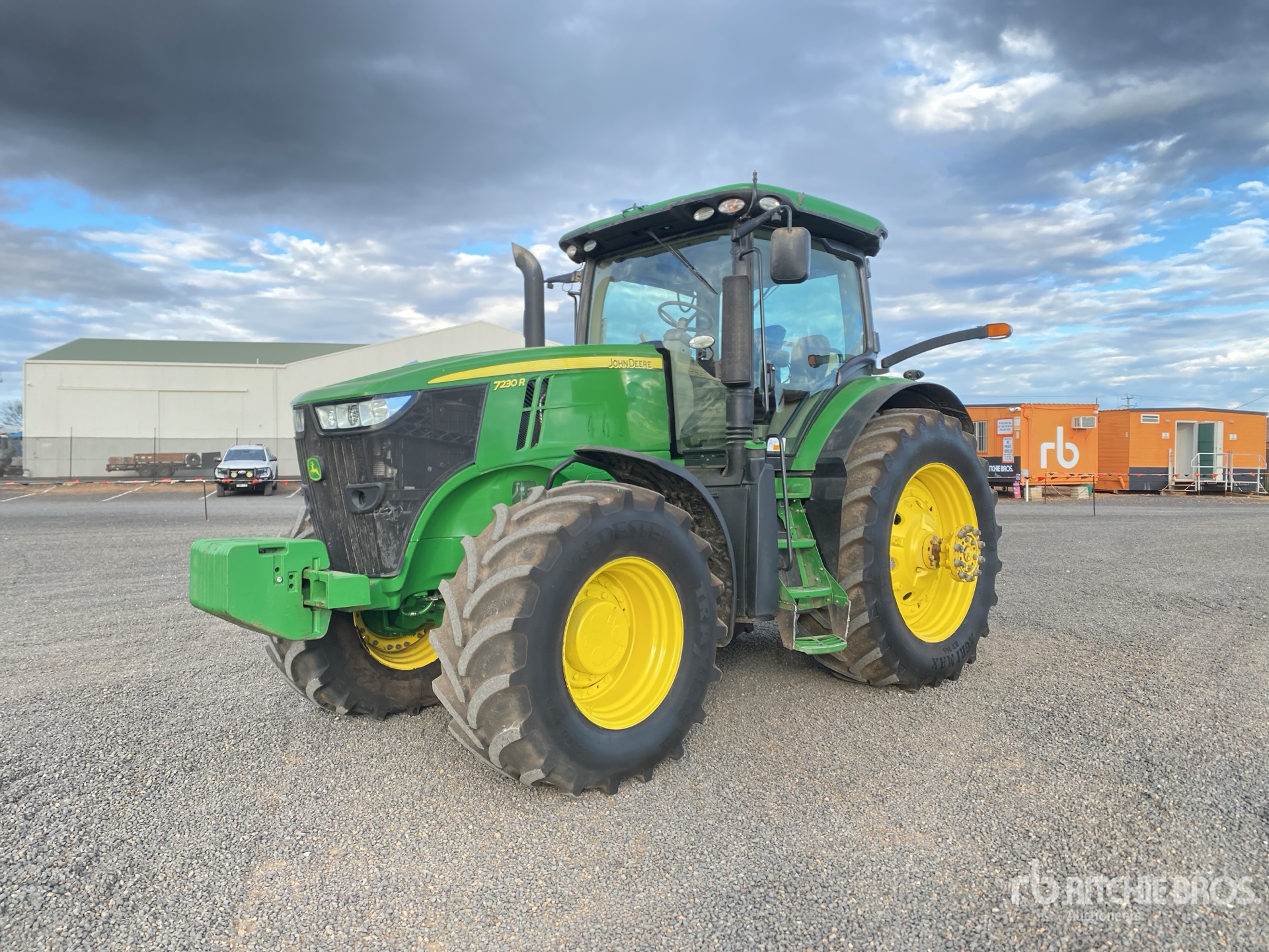 2015 John Deere 7230R