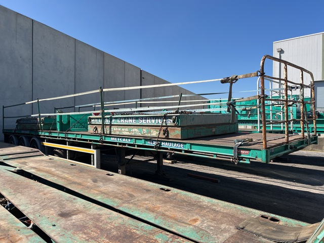2008 Barker 12.5 m Tri/A Flatbed Trailer