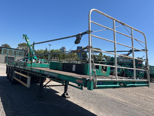 2008 Barker 12.5 m Tri/A Flatbed Trailer