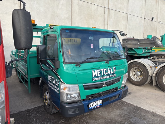 2023 Mitsubishi Fuso Canter 4x2 Table Top Truck