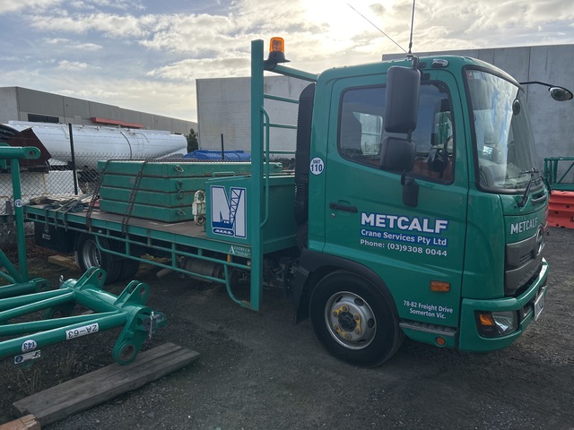 2020 Hino FG 4x2 Table Top Truck