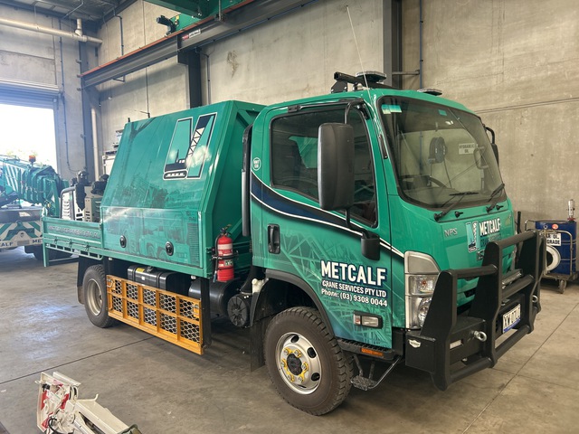 2023 Isuzu NPS75 4x4 Service Truck