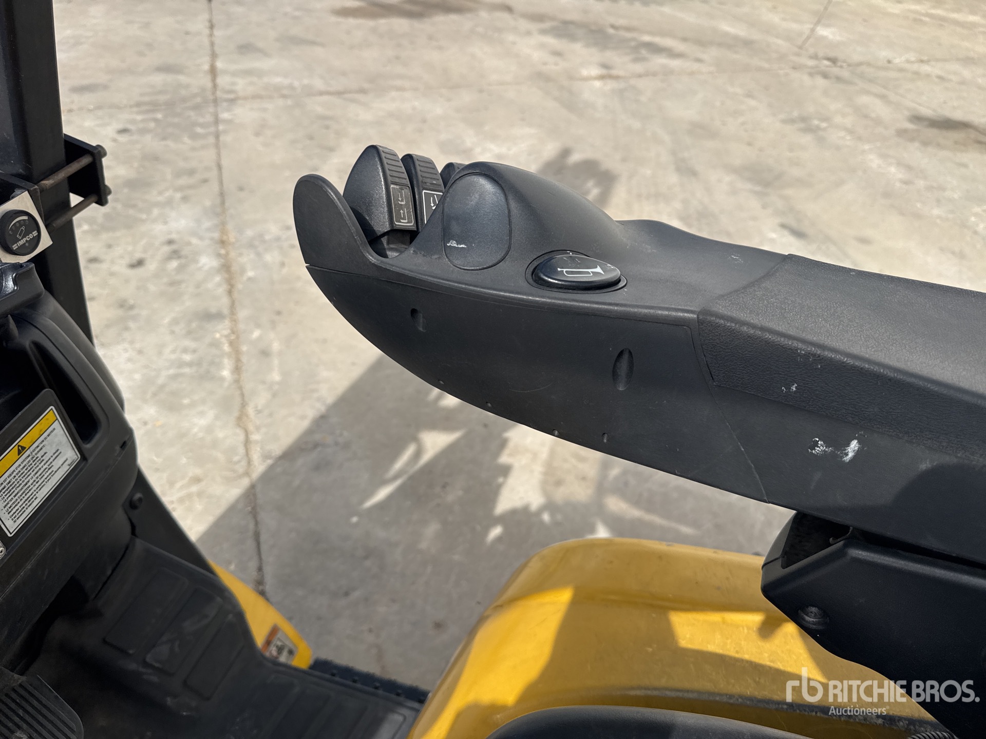 2019 Yale GLC25VXF2285