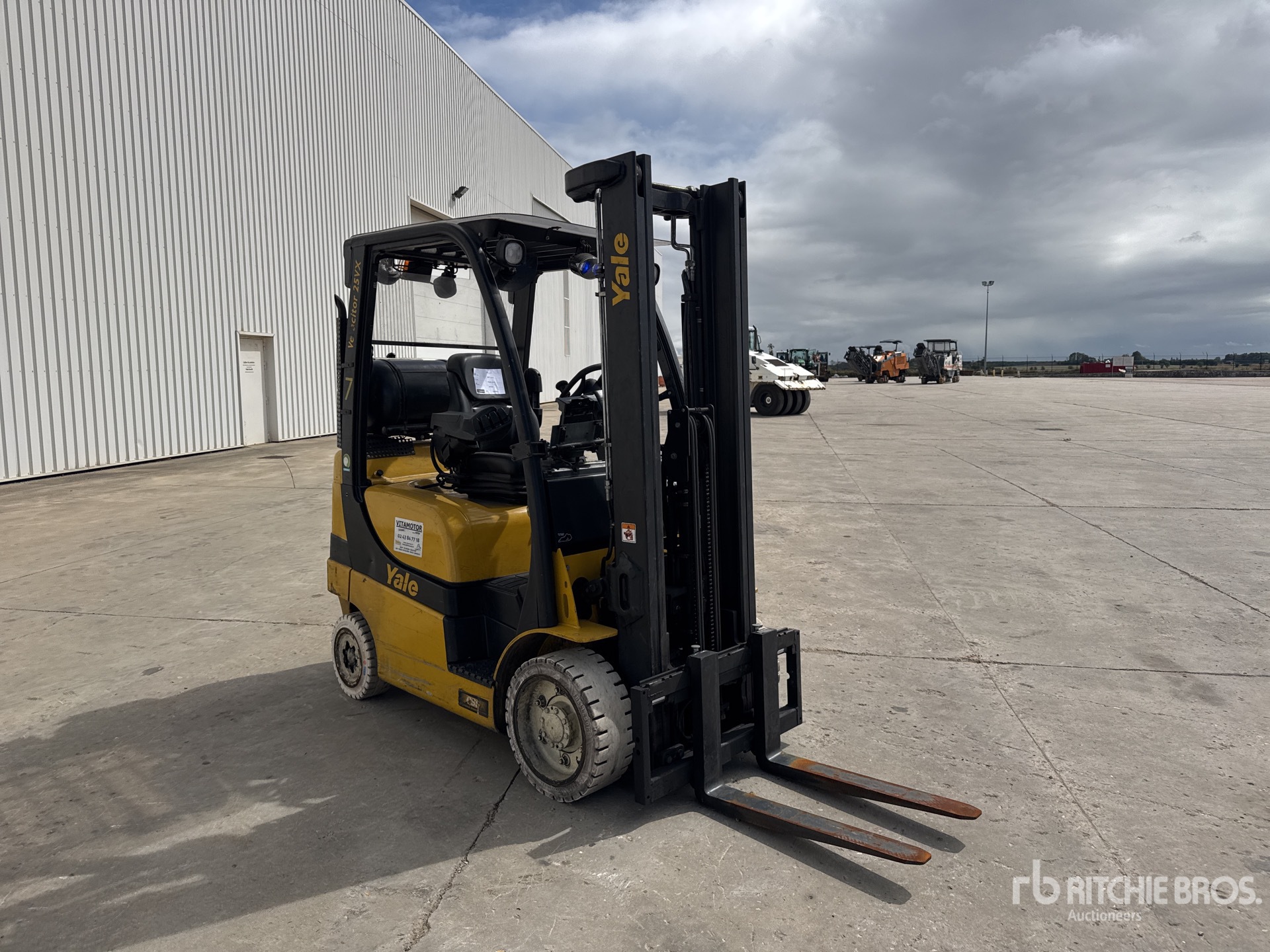 2019 Yale GLC25VXF2285