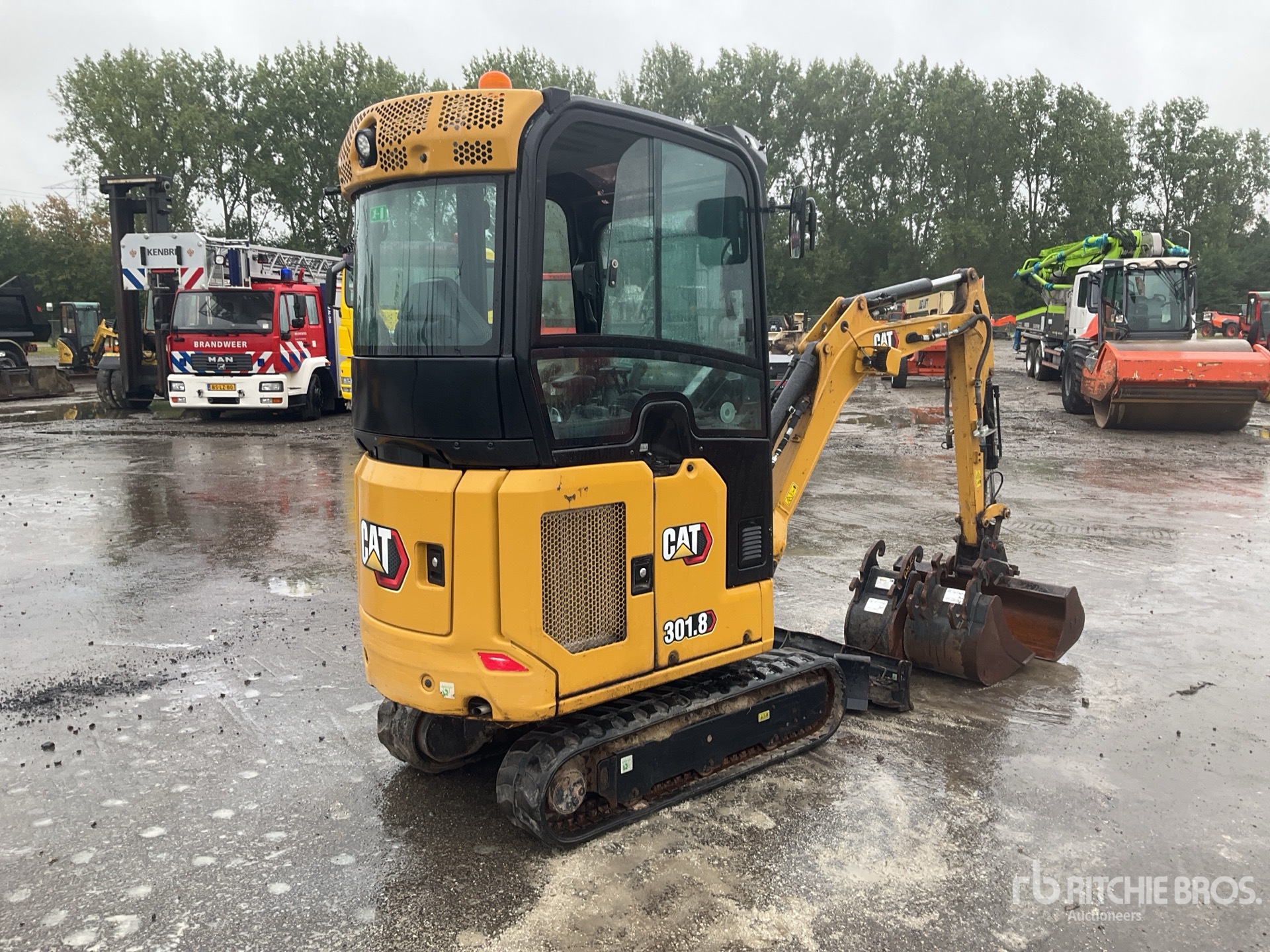 2023 Caterpillar 301.8