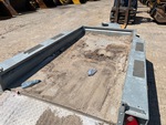 Trailer Chassis with Deck/ Floor Condition