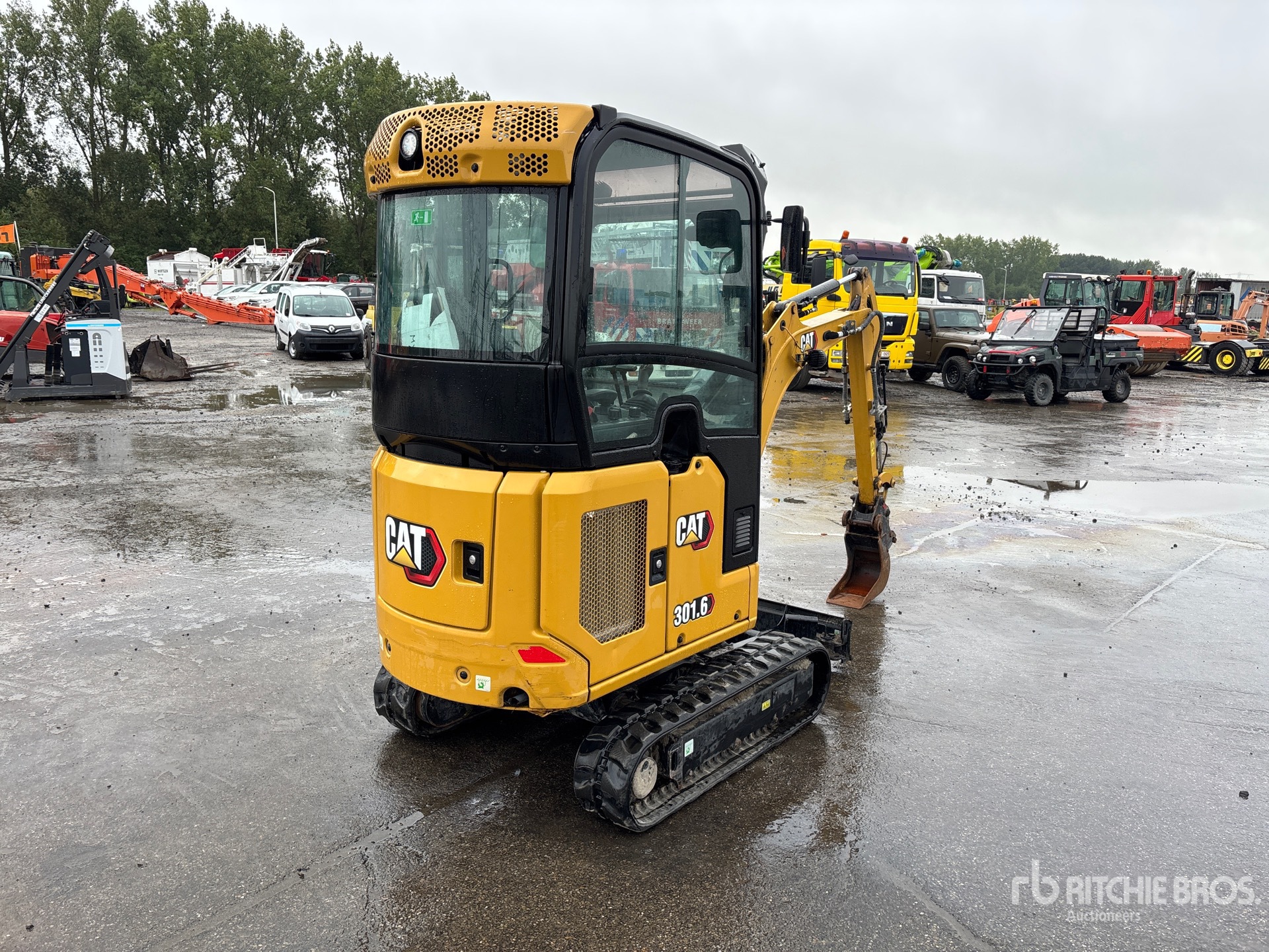 2024 Caterpillar 301.6