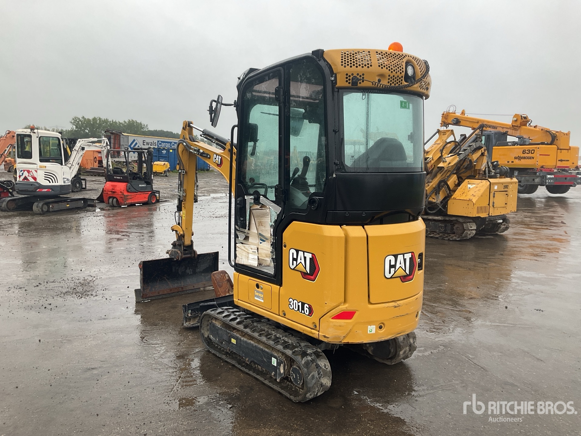 2024 Caterpillar 301.6