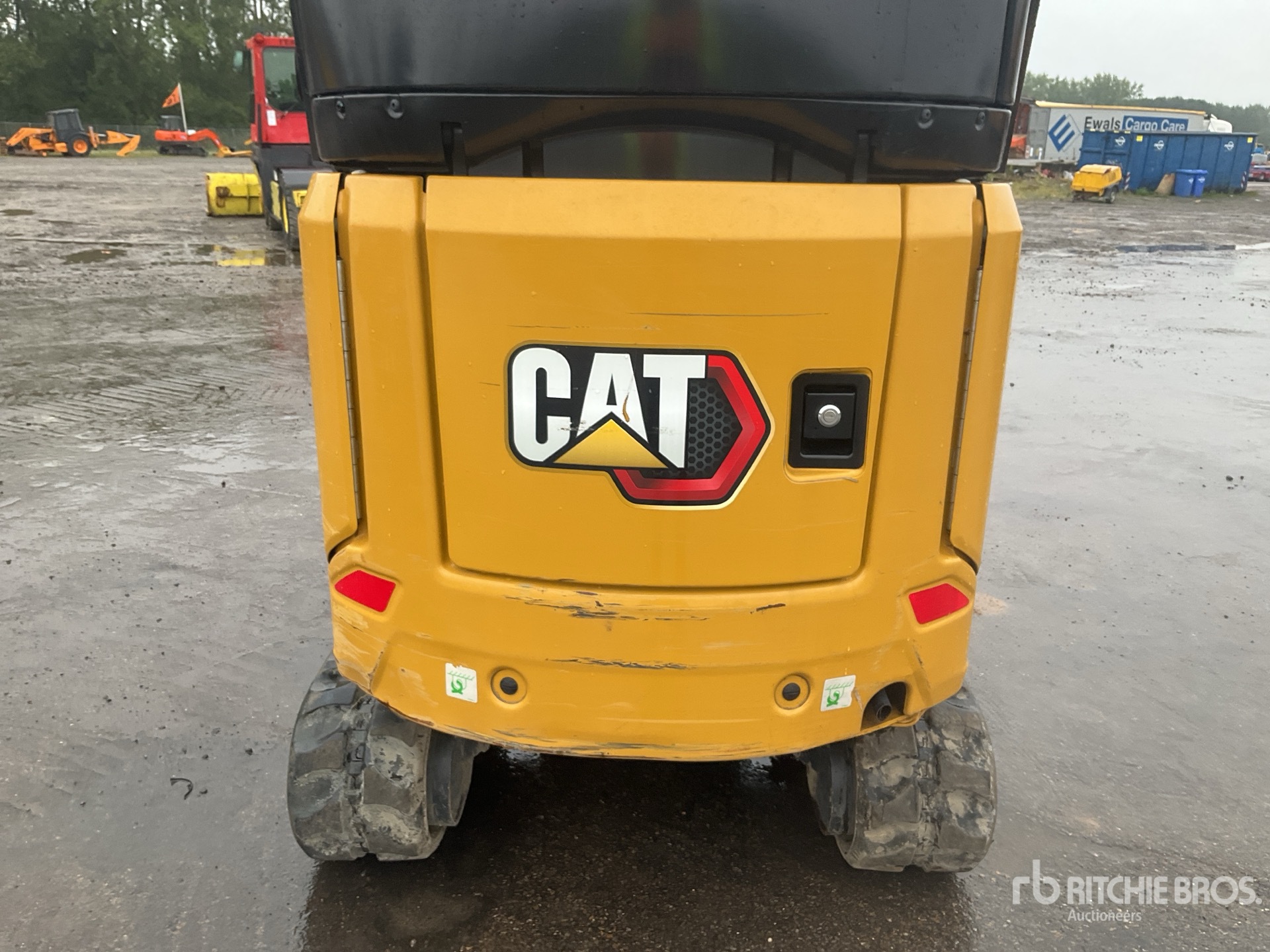 2024 Caterpillar 301.6