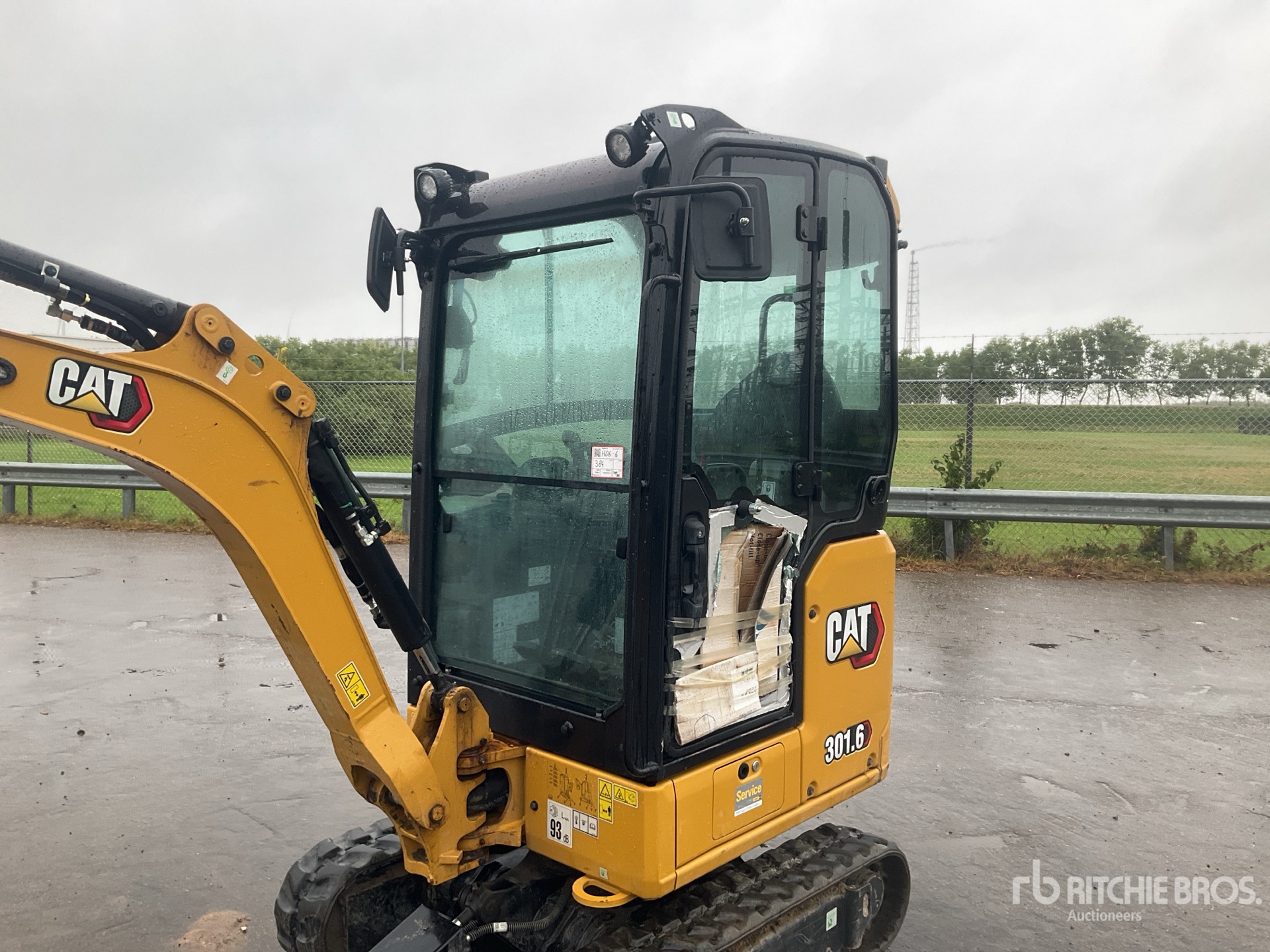 2024 Caterpillar 301.6