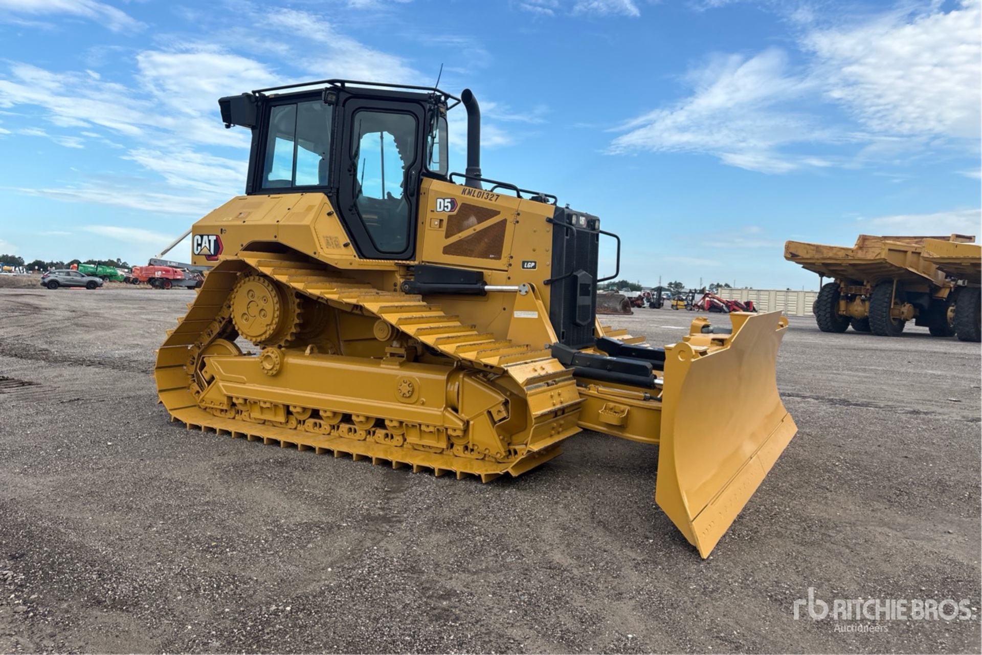 2024 Caterpillar D5 LGP