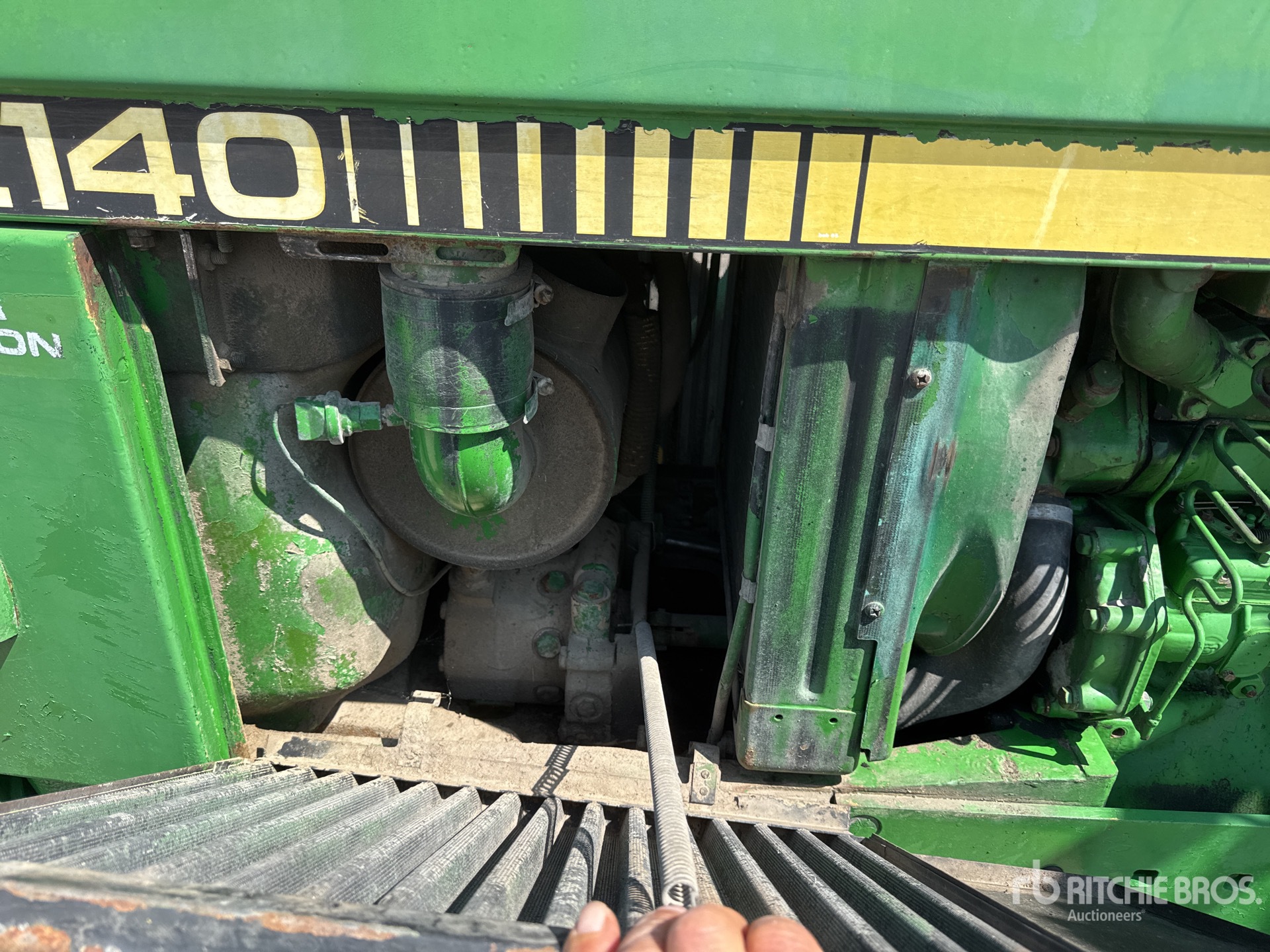1986 John Deere 2140