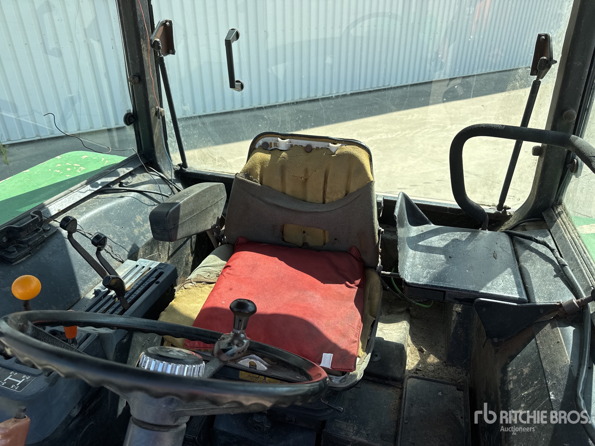 1986 John Deere 2140