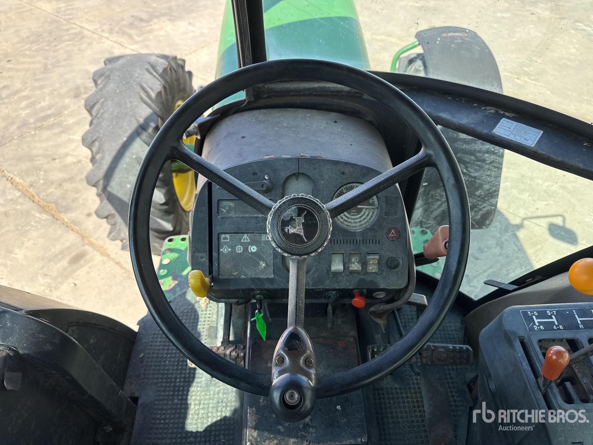 1986 John Deere 2140