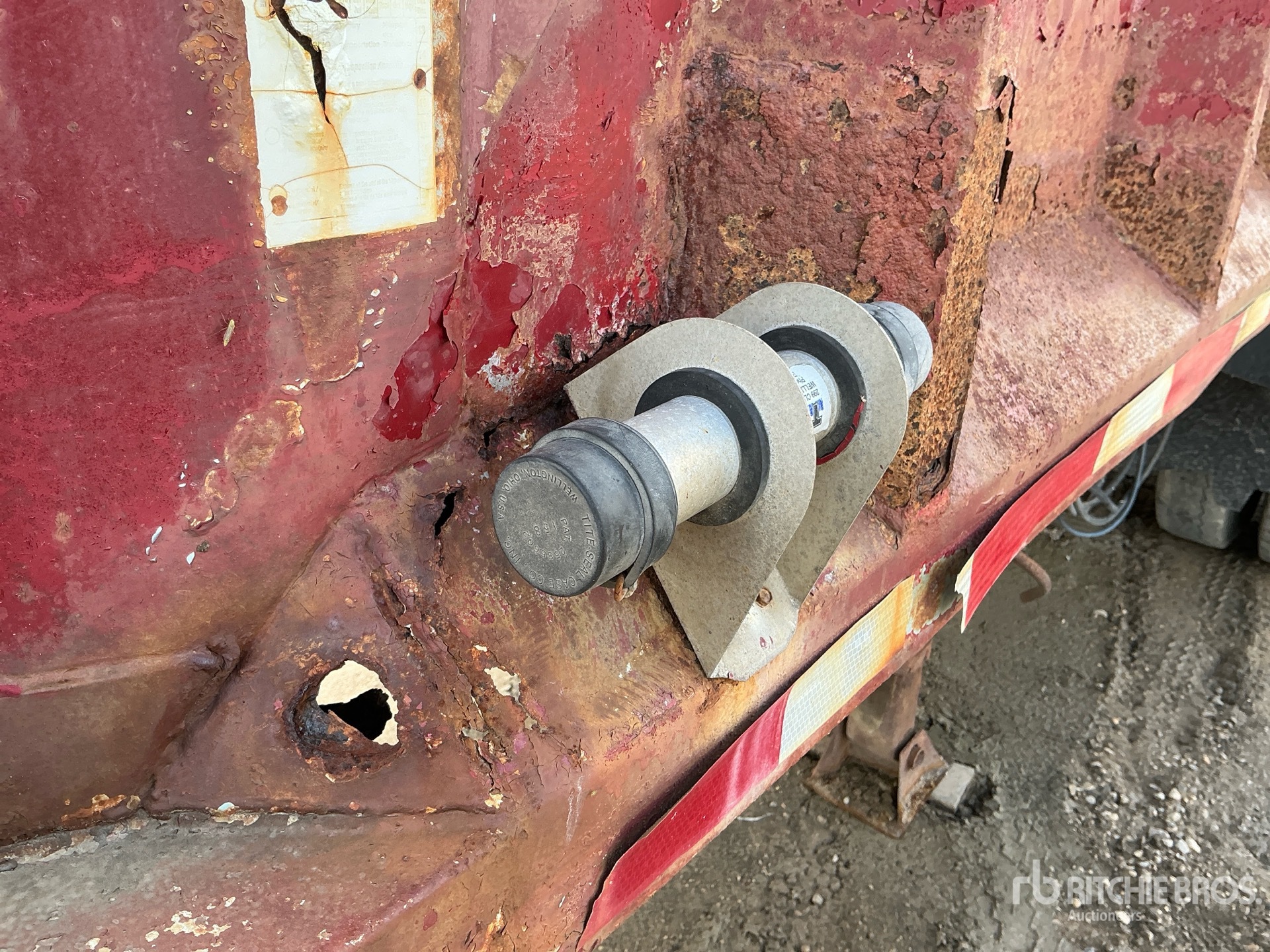 1990 Arnes 27 FT TRI/A