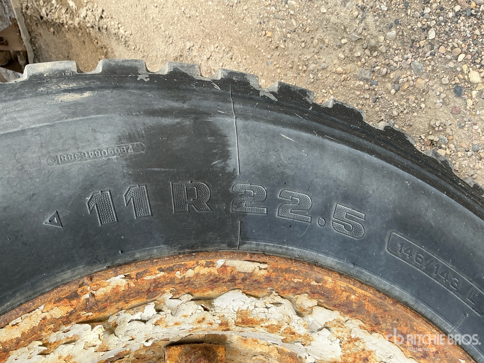 1990 Arnes 27 FT TRI/A