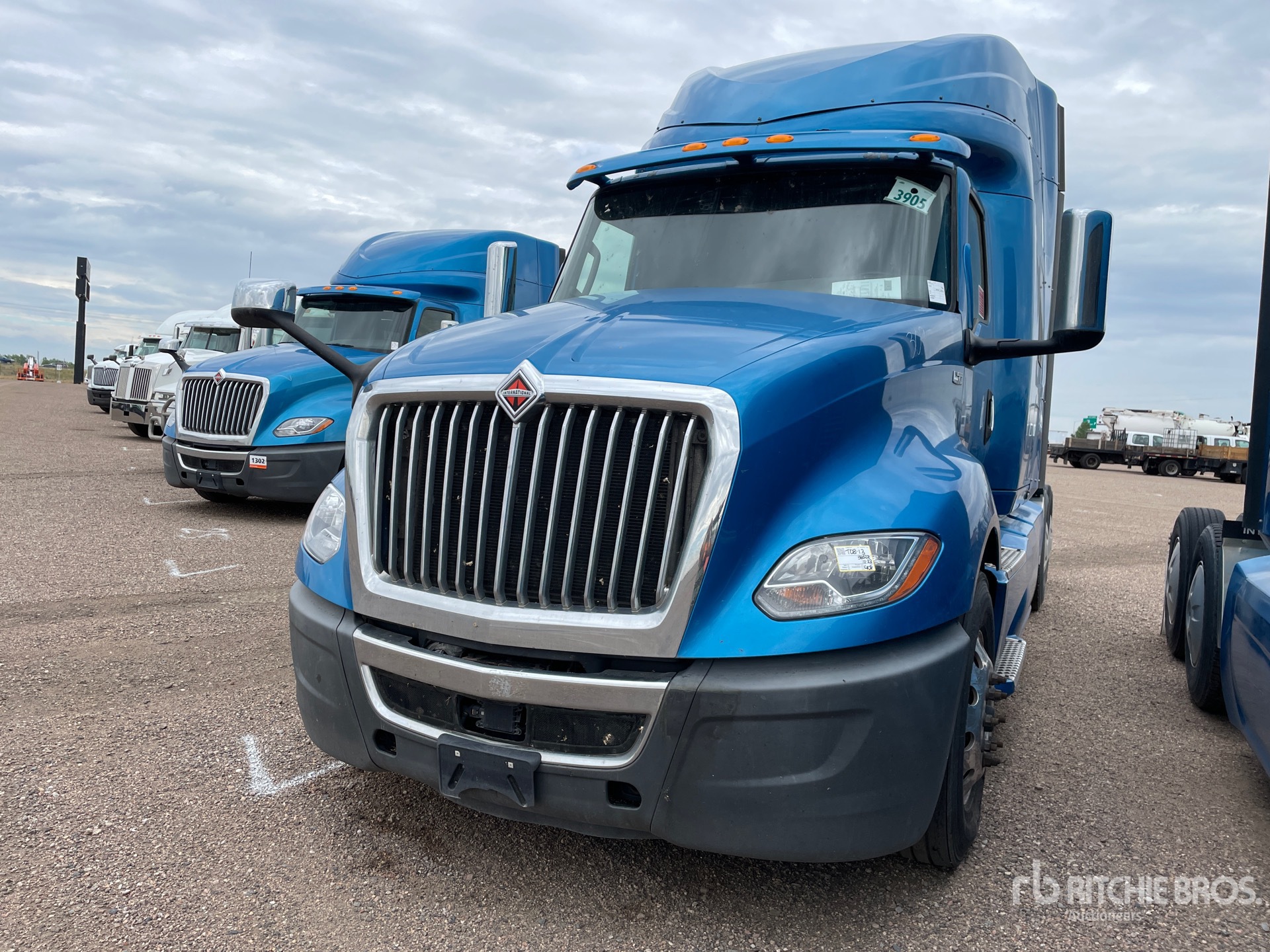 2020 International LT625
