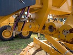 Hydraulics with Saddle Lock Pin