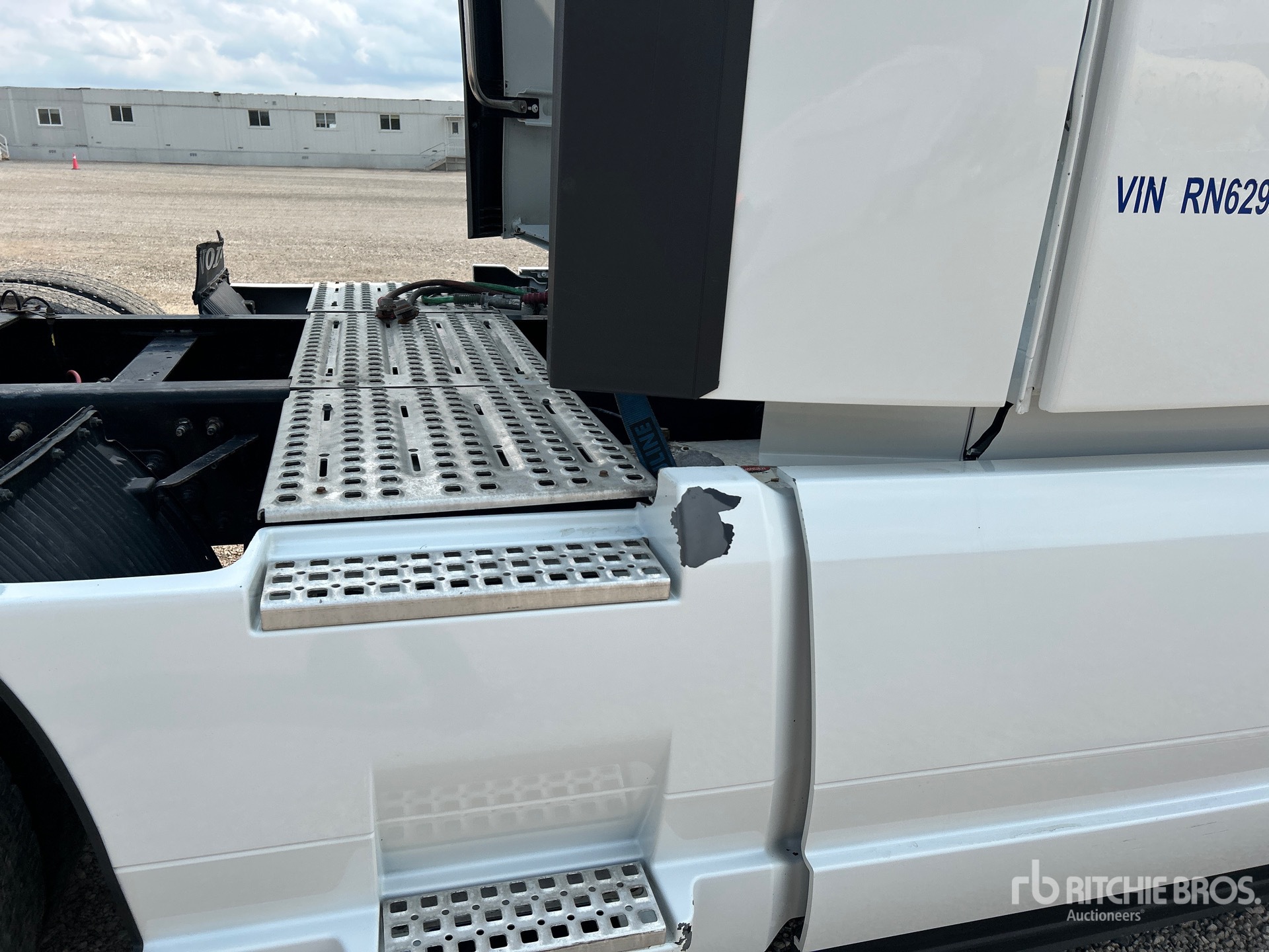 2024 Volvo VNL
