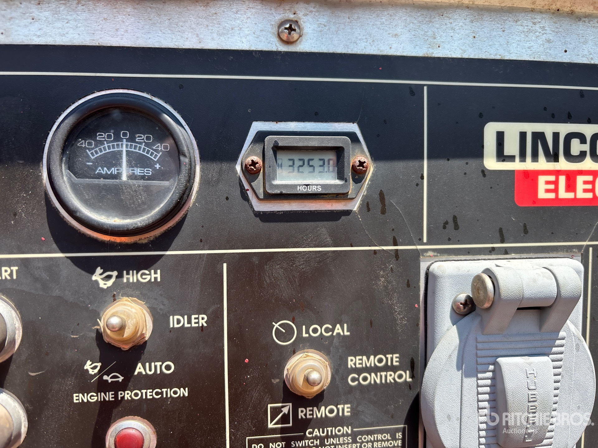 General Appearance with Hour Meter / Odometer