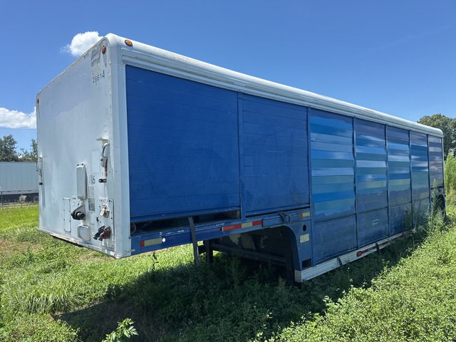 2001 Mickey 14 Bay S/A Beverage Trailer