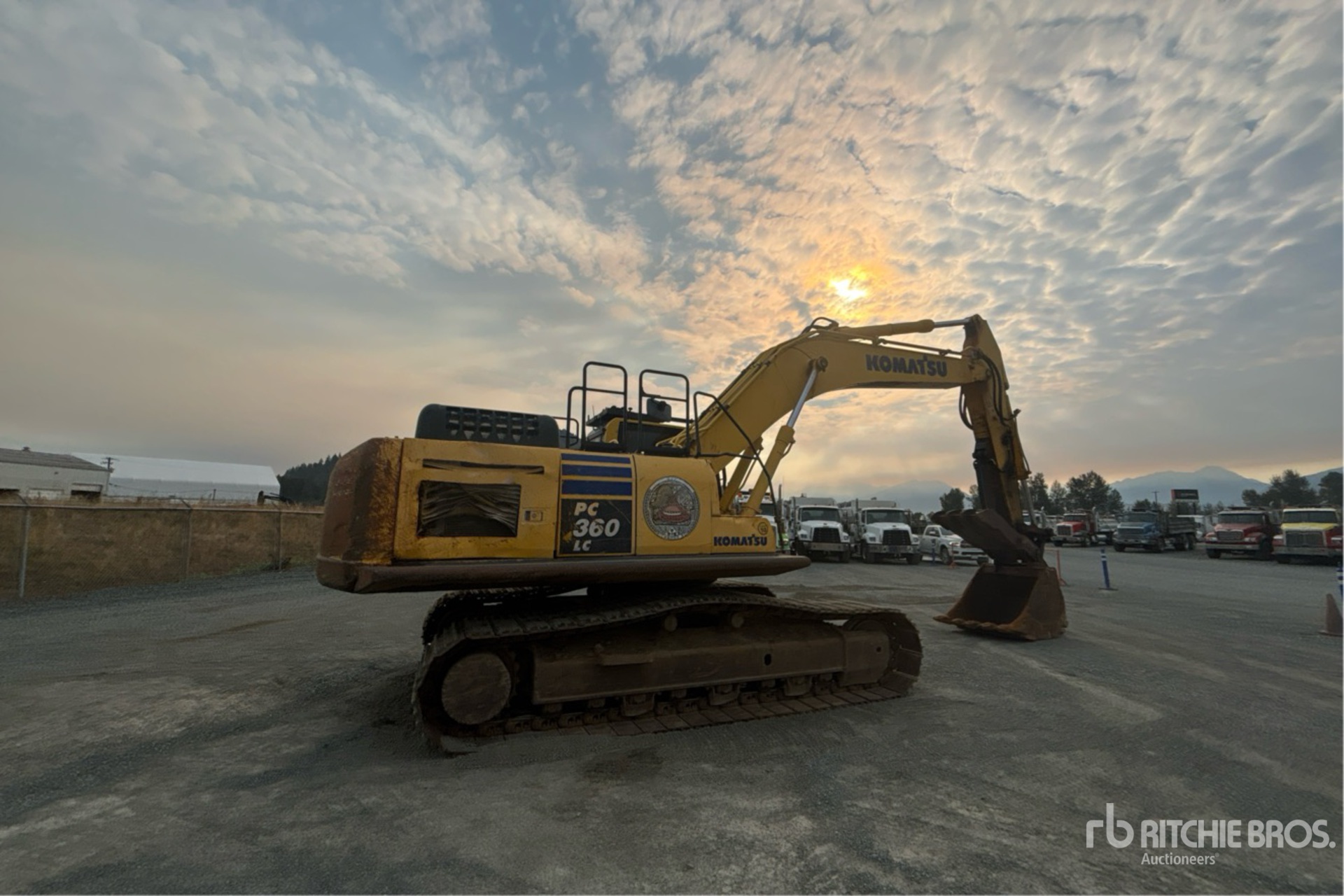 2012 Komatsu PC360LC-10
