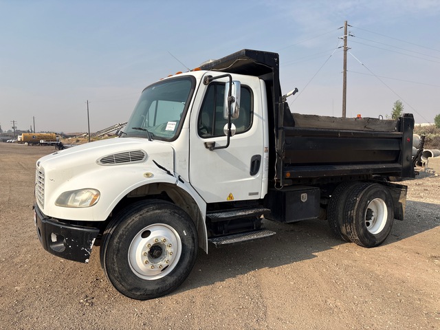 2004 Freightliner M2 106 4x2 S/A Dump Truck