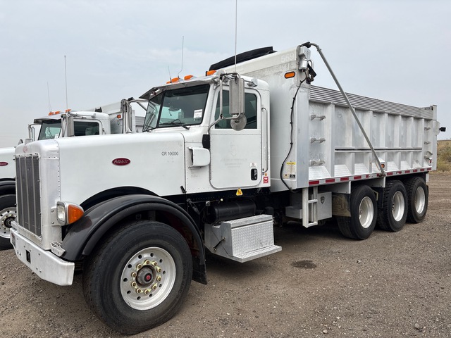 2007 Peterbilt 357 8x4 Tri/A Dump Truck