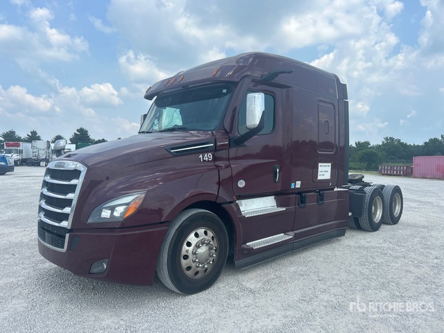 2022 Freightliner Cascadia 126 6x4 T/a Sleeper Truck Tractor