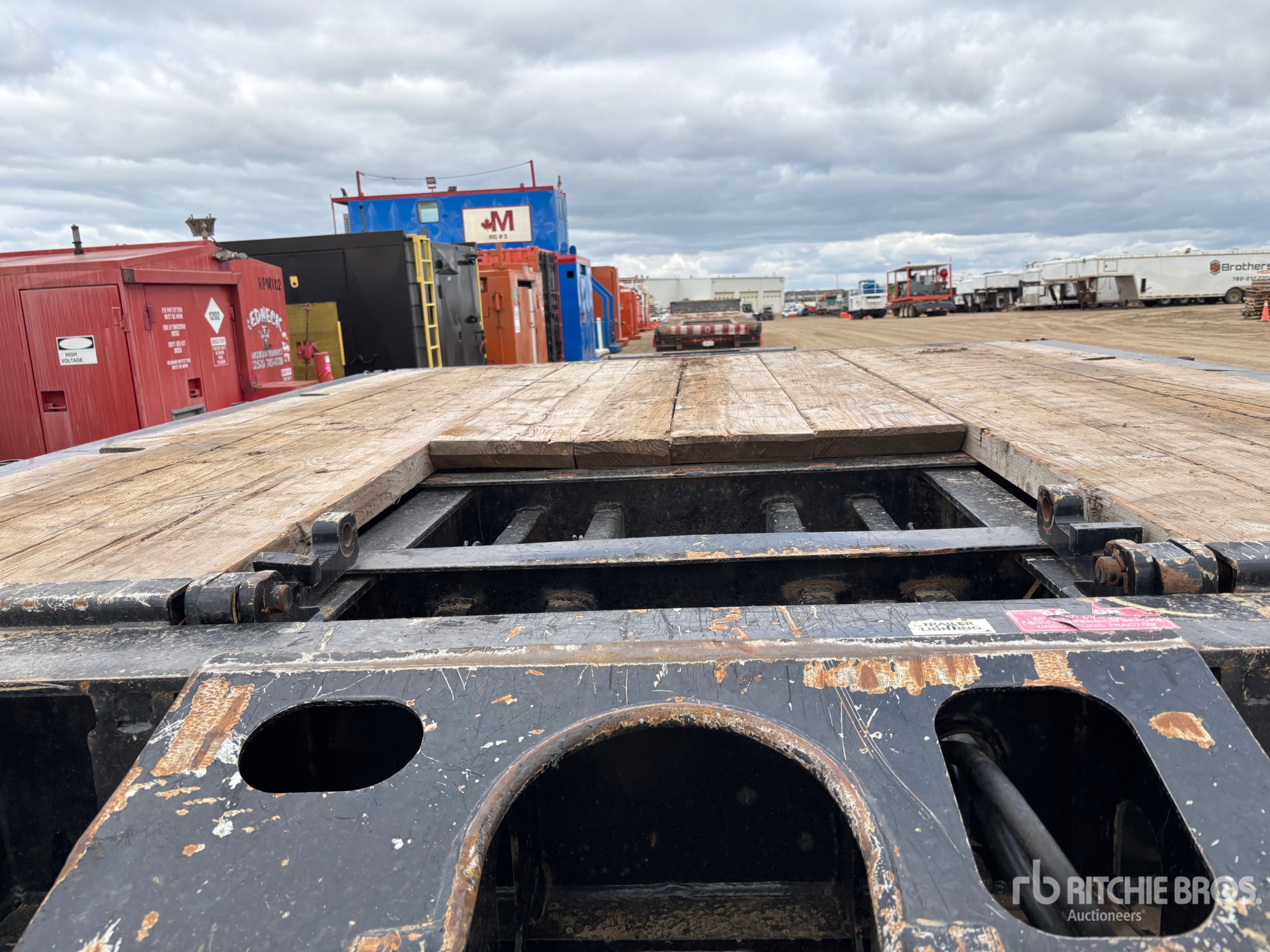 2025 Arnes 50 ton 53 ft Tri/A