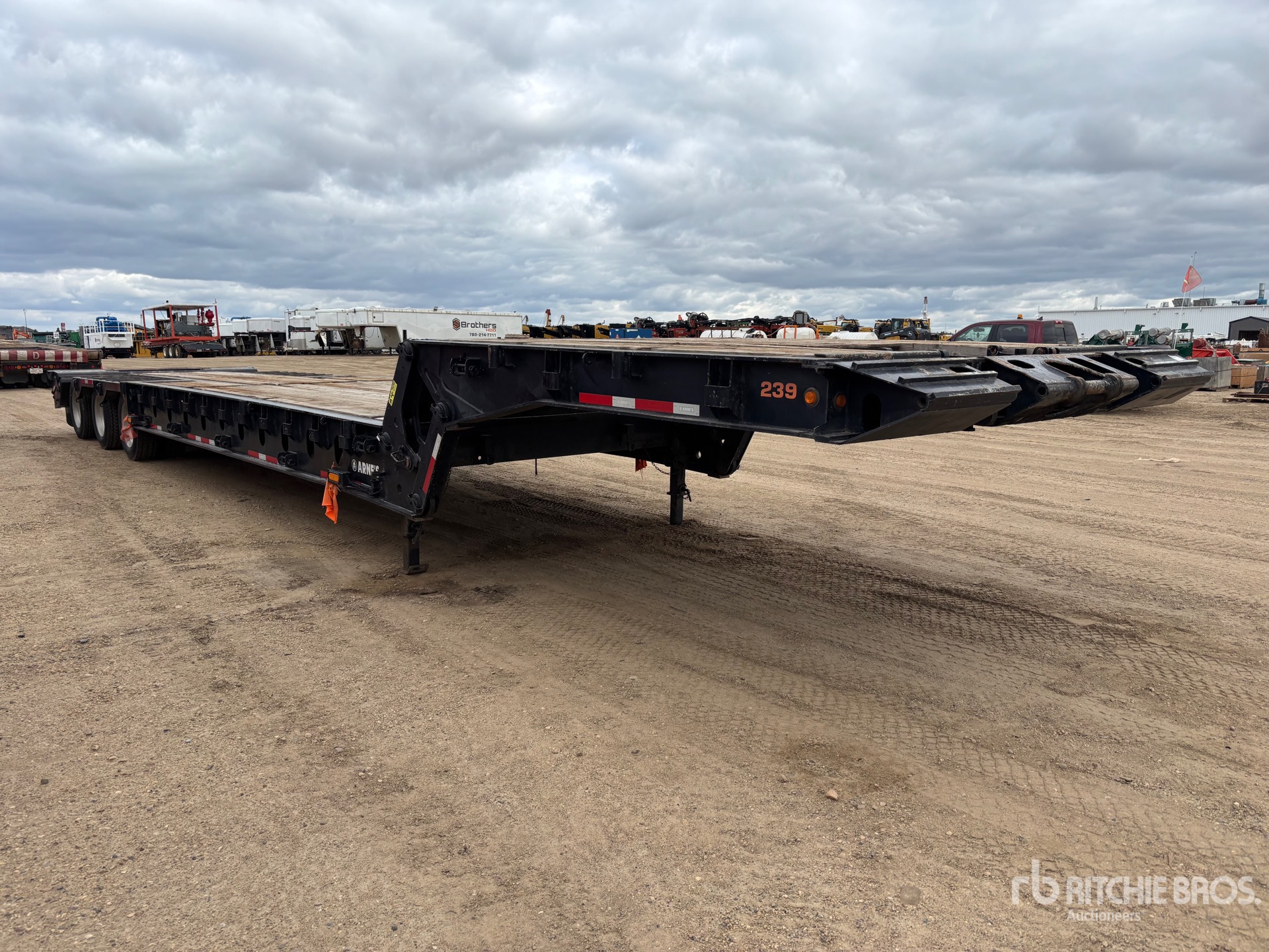 2025 Arnes 50 ton 53 ft Tri/A