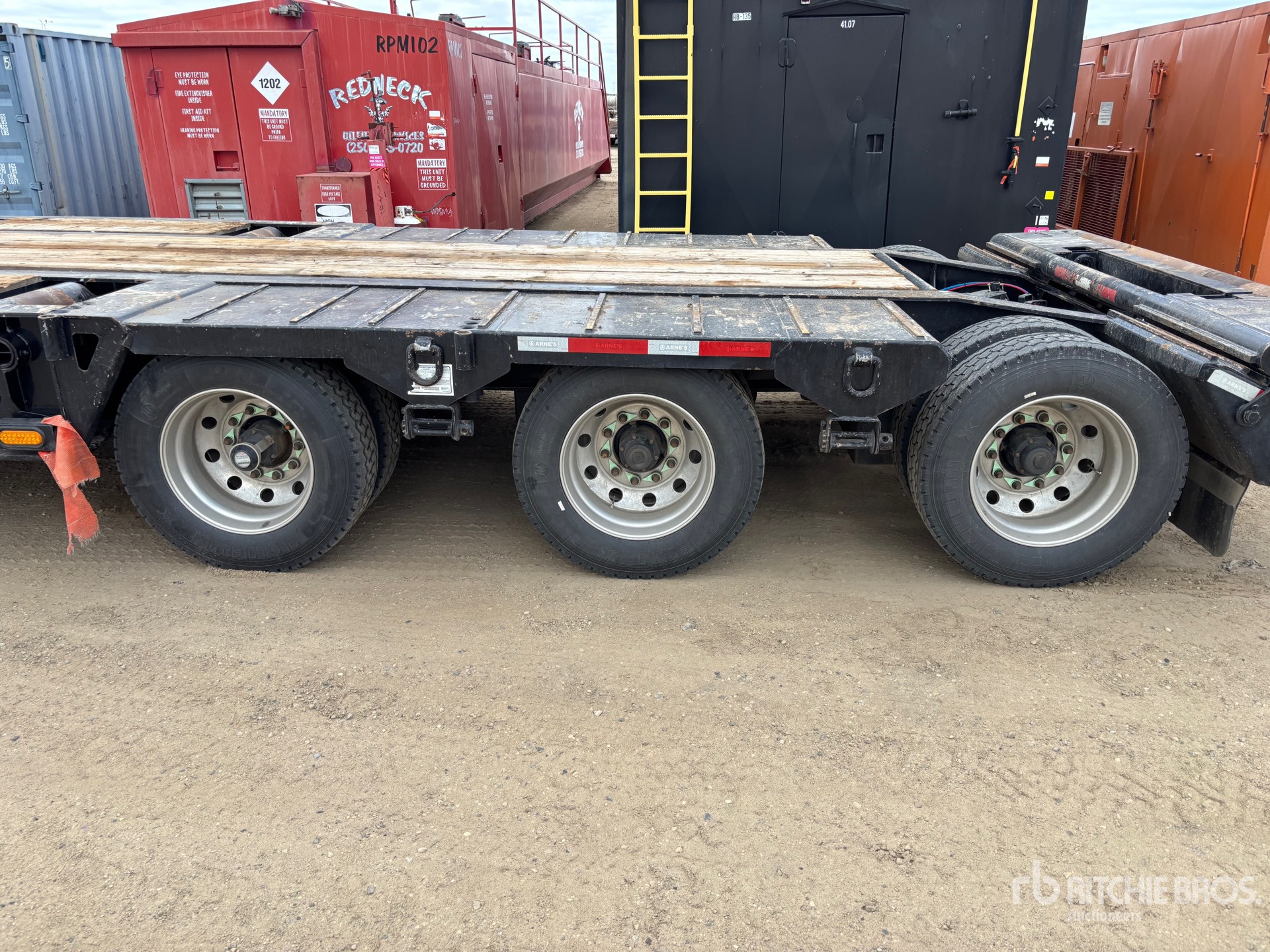 2025 Arnes 50 ton 53 ft Tri/A