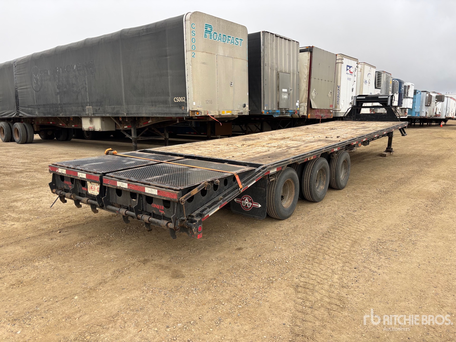 2018 Double A 36 ft Tri/A Gooseneck